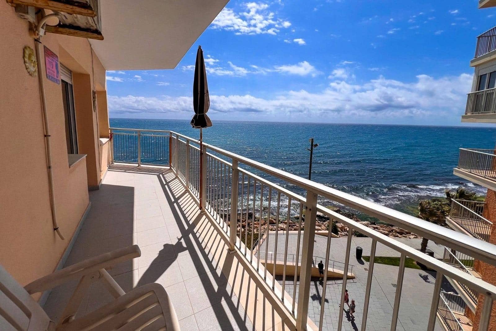 4 quarto Apartamento para venda em Torrevieja com piscina - 350 000 € (Ref: 9892328)
