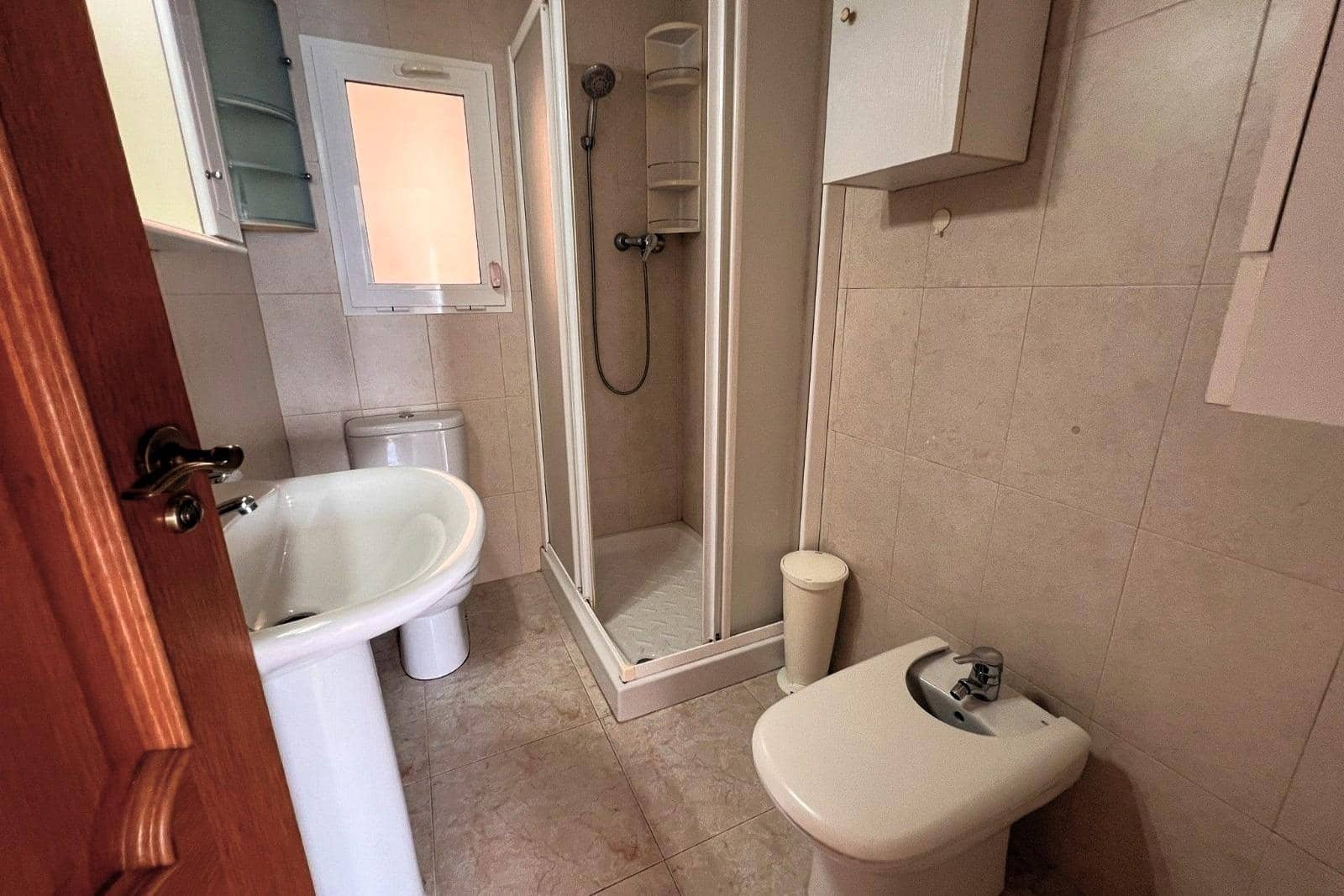 4 quarto Apartamento para venda em Torrevieja com piscina - 350 000 € (Ref: 9892328)