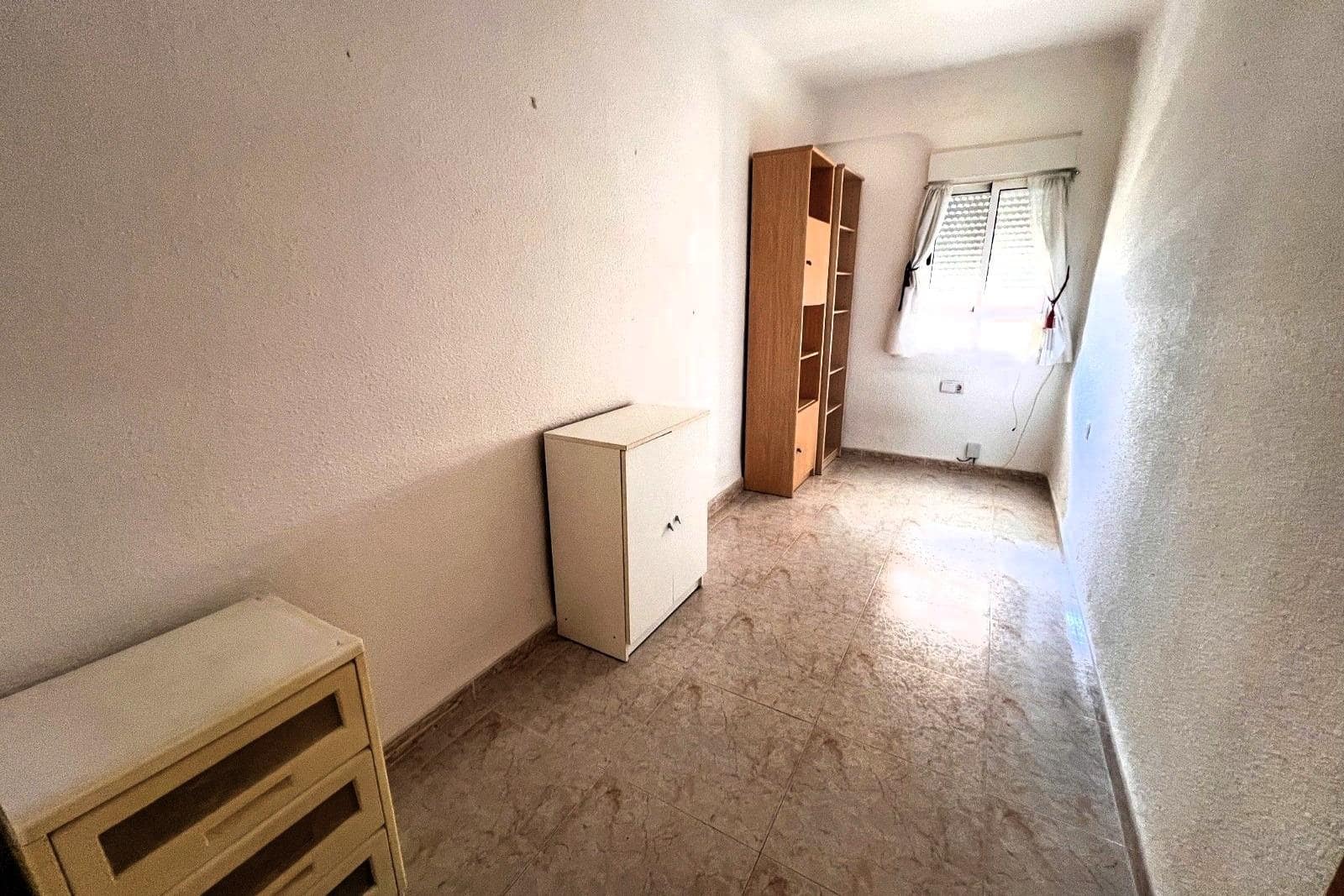 4 quarto Apartamento para venda em Torrevieja com piscina - 350 000 € (Ref: 9892328)