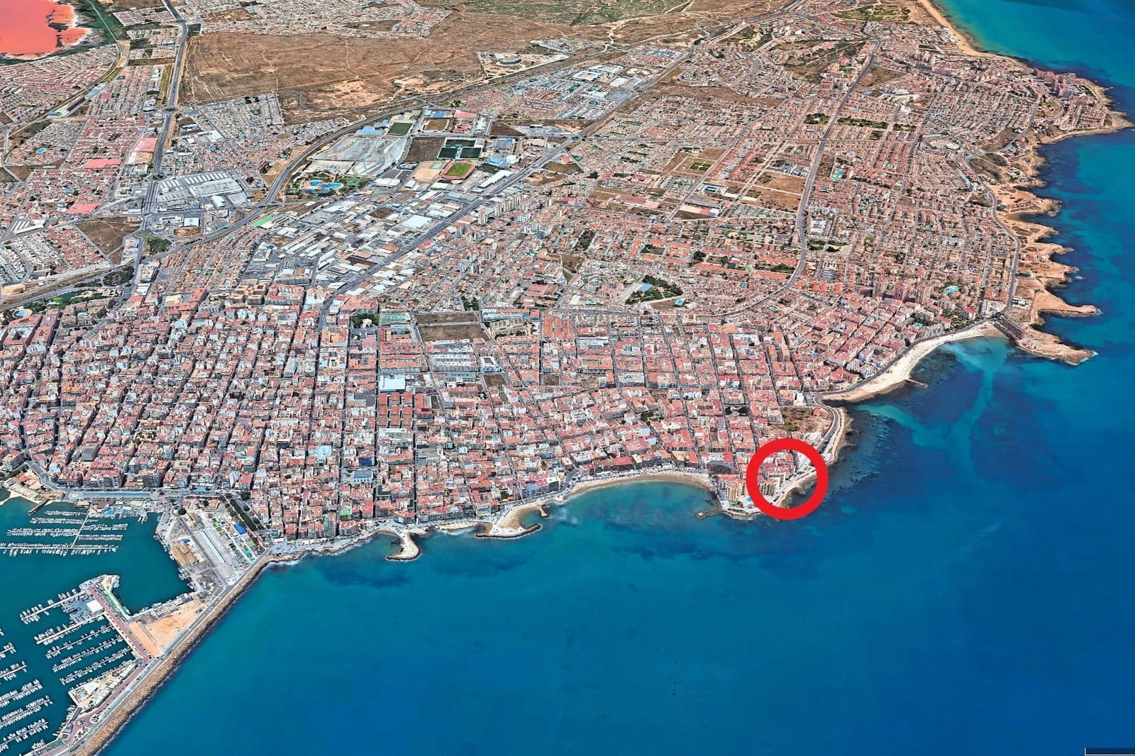 4 quarto Apartamento para venda em Torrevieja com piscina - 350 000 € (Ref: 9892328)