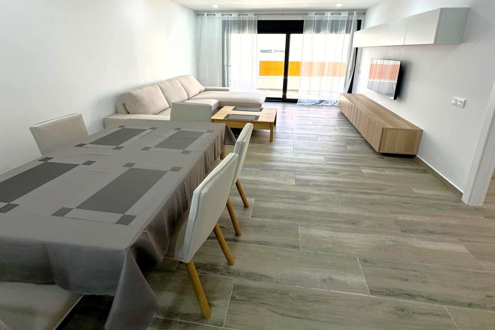 3 bedroom Apartment for sale in Torrevieja with pool - € 299,900 (Ref: 9892330)