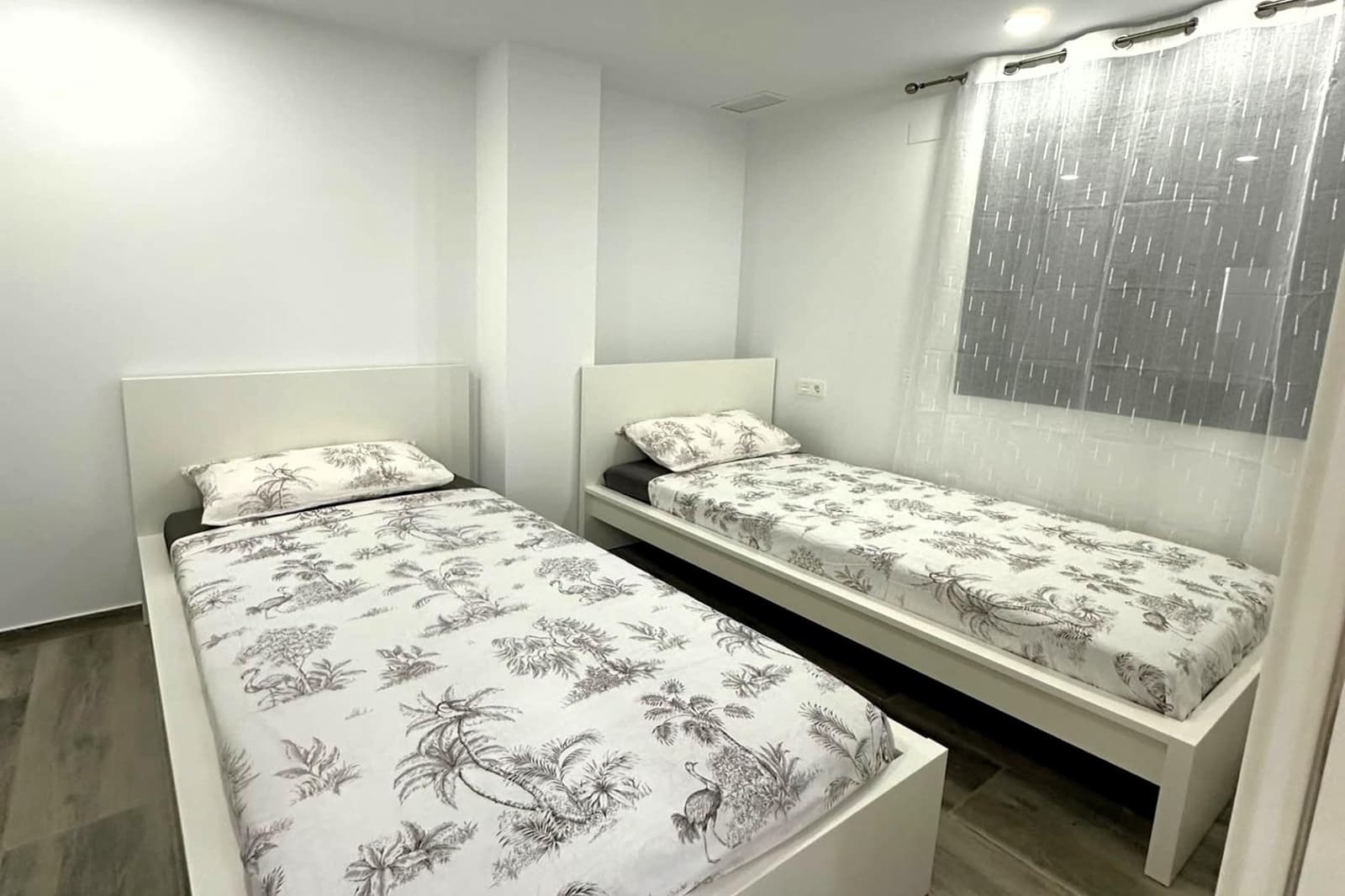 3 bedroom Apartment for sale in Torrevieja with pool - € 299,900 (Ref: 9892330)