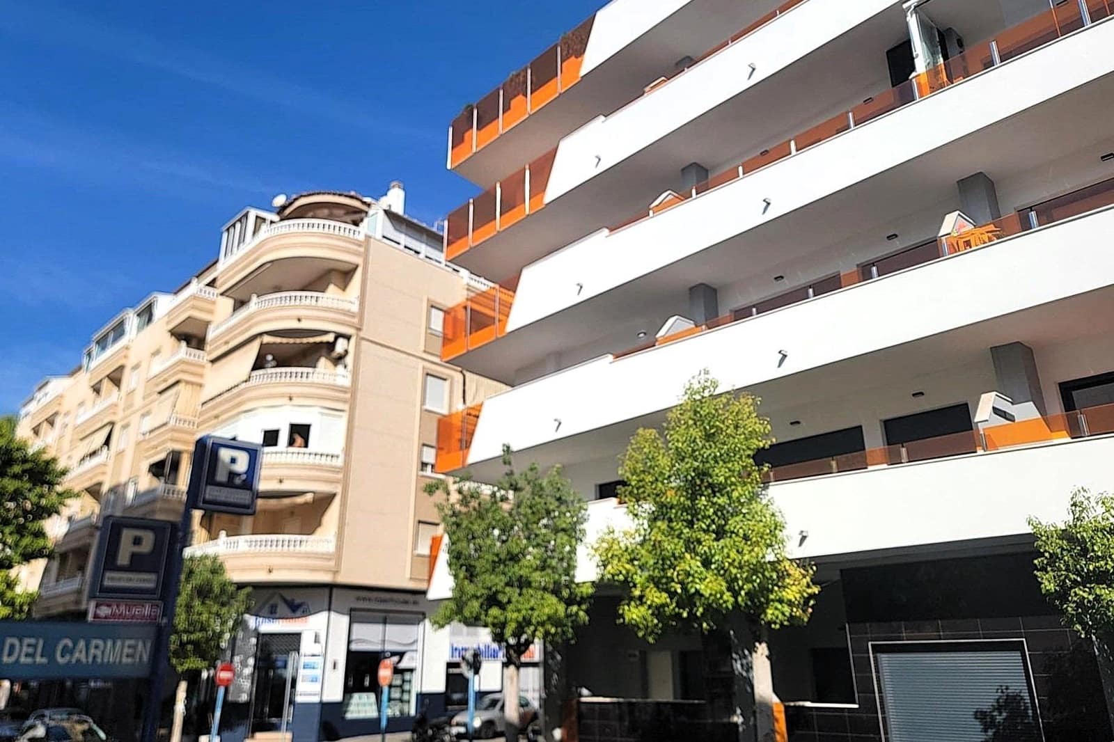 3 bedroom Apartment for sale in Torrevieja with pool - € 299,900 (Ref: 9892330)