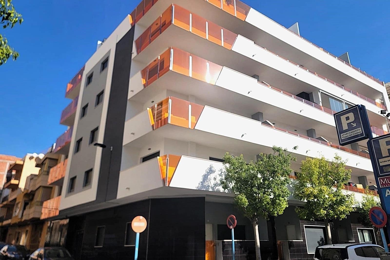 3 bedroom Apartment for sale in Torrevieja with pool - € 299,900 (Ref: 9892330)