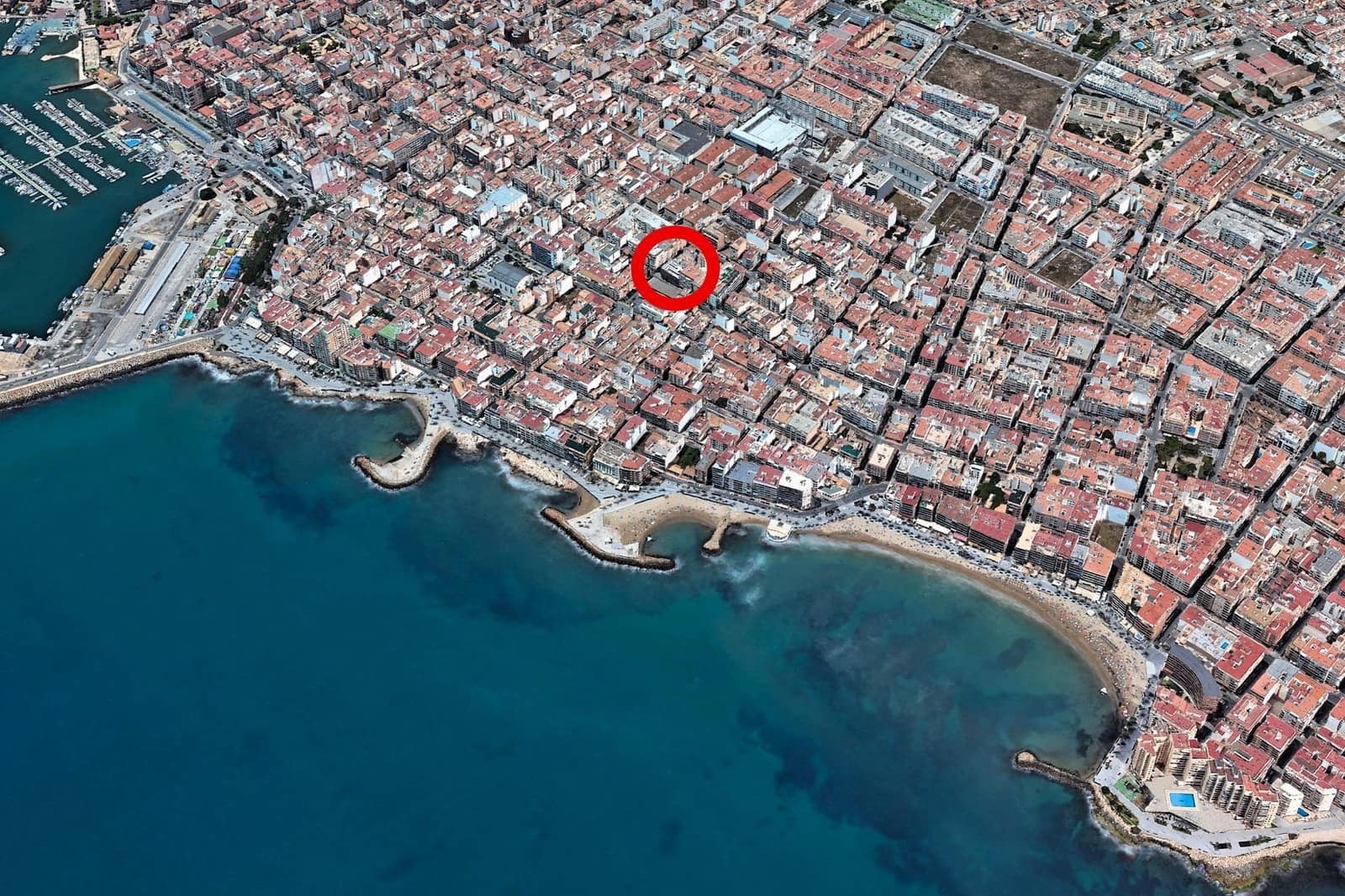 3 bedroom Apartment for sale in Torrevieja with pool - € 299,900 (Ref: 9892330)