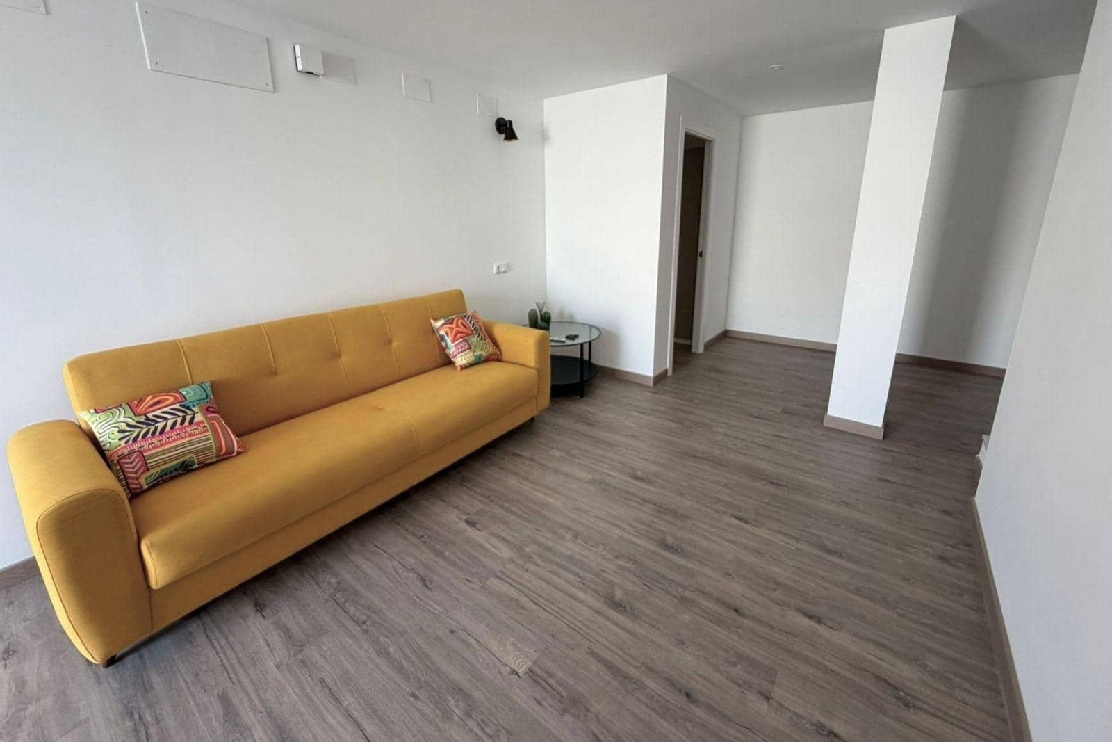 4 slaapkamer Rijtjeshuis te koop in Torrevieja met zwembad - € 369.000 (Ref: 9892333)