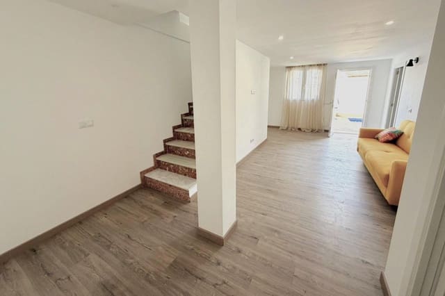 Adosado de 4 habitaciones en Miramar - Torre del Moro, Torrevieja en venta con piscina - 369.000 € (Ref: 9892333)