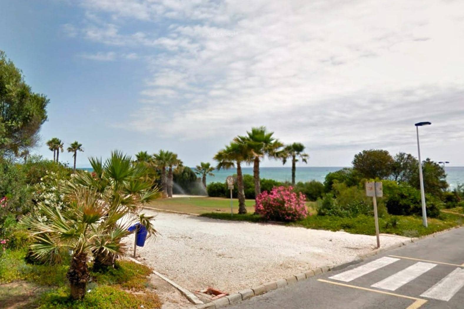 4 slaapkamer Rijtjeshuis te koop in Torrevieja met zwembad - € 369.000 (Ref: 9892333)