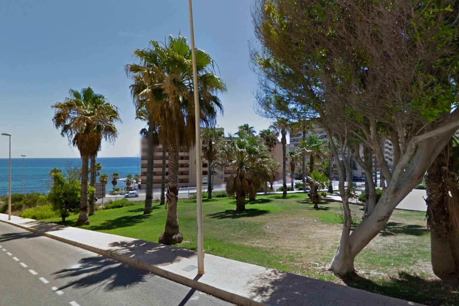 4 slaapkamer Rijtjeshuis te koop in Torrevieja met zwembad - € 369.000 (Ref: 9892333)