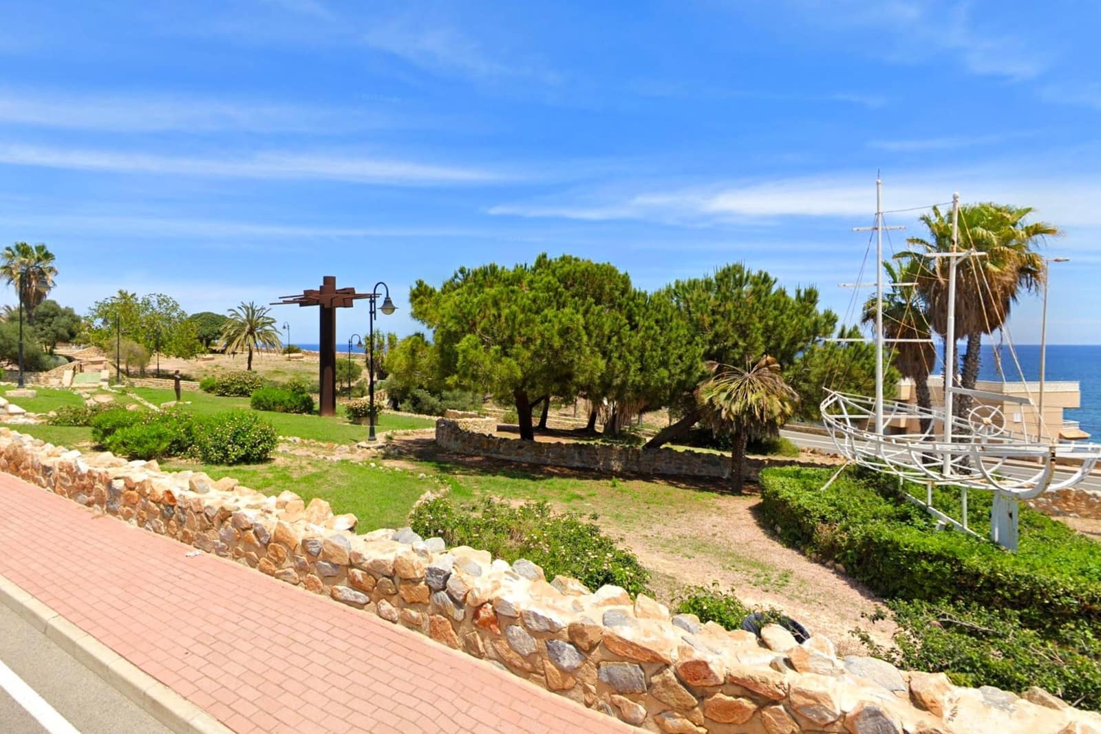 4 slaapkamer Rijtjeshuis te koop in Torrevieja met zwembad - € 369.000 (Ref: 9892333)