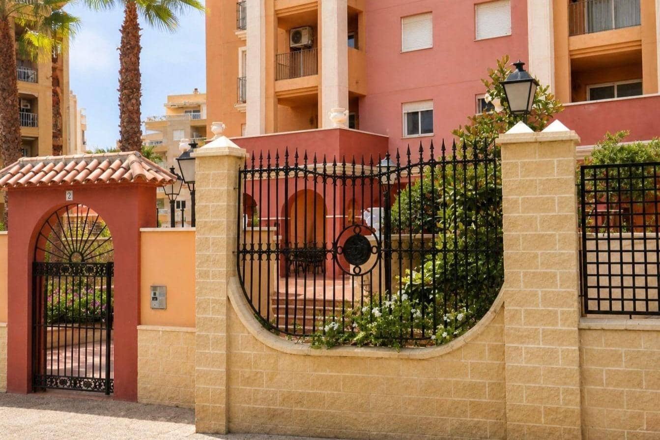 3 soverom Leilighet til salgs i Torrevieja med svømmebasseng - € 255 000 (Ref: 9892334)