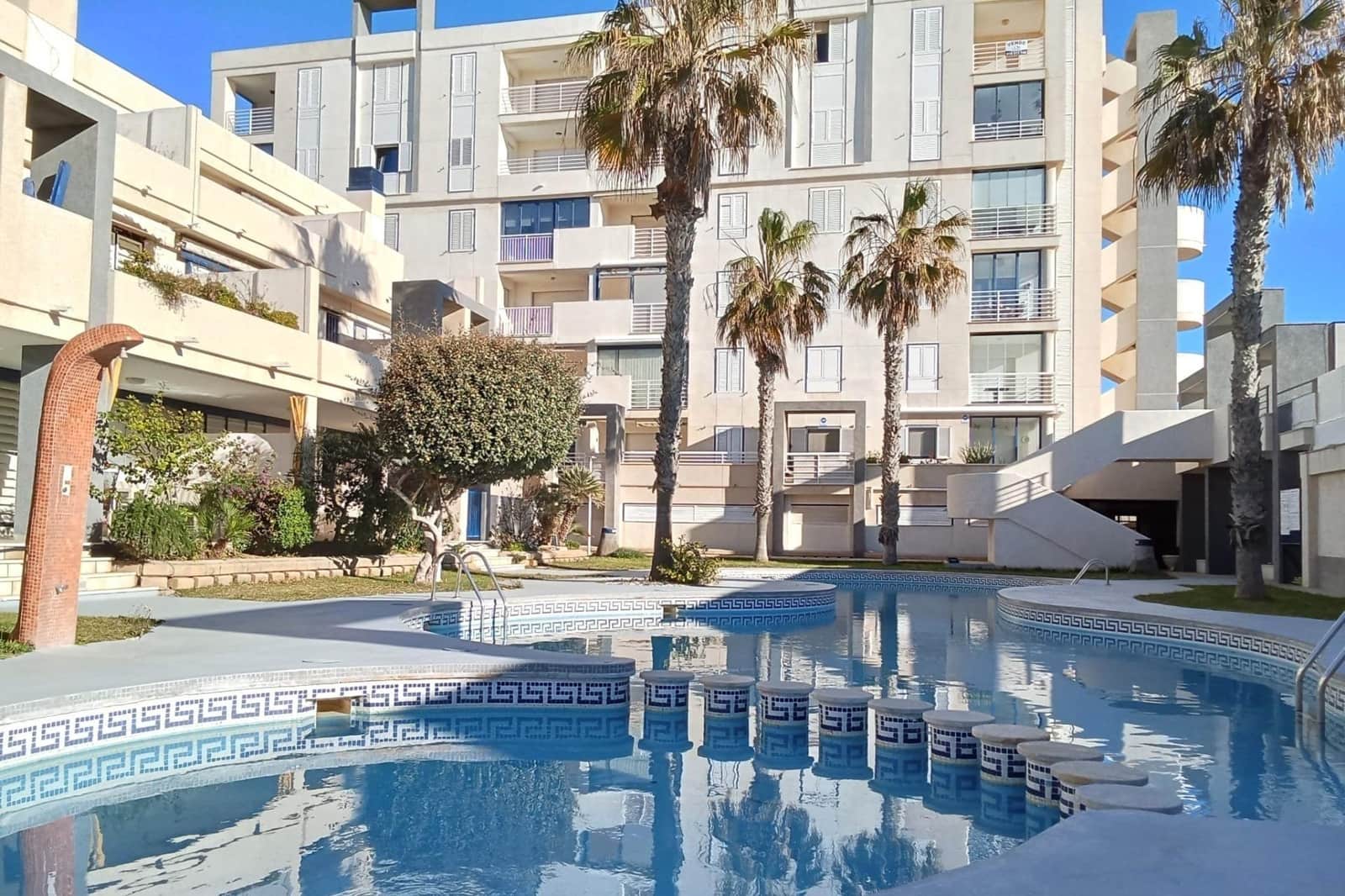 2 sypialnia Penthouse na sprzedaż w La Mata z basenem garażem - 349 000 € (Ref: 9892336)