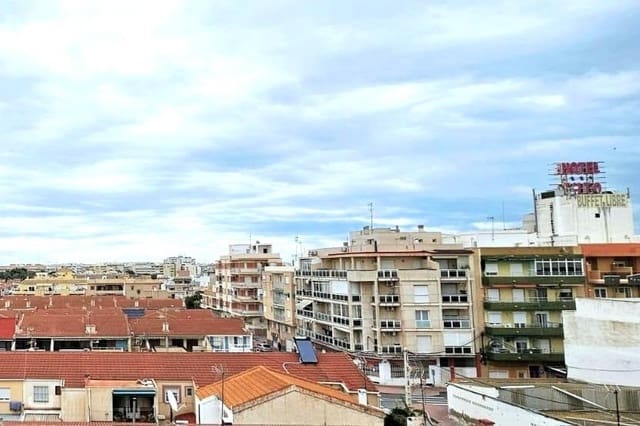 2 soverom Penthouse til salgs i Playa de los Náufragos, Torrevieja - € 169 000 (Ref: 9893837)