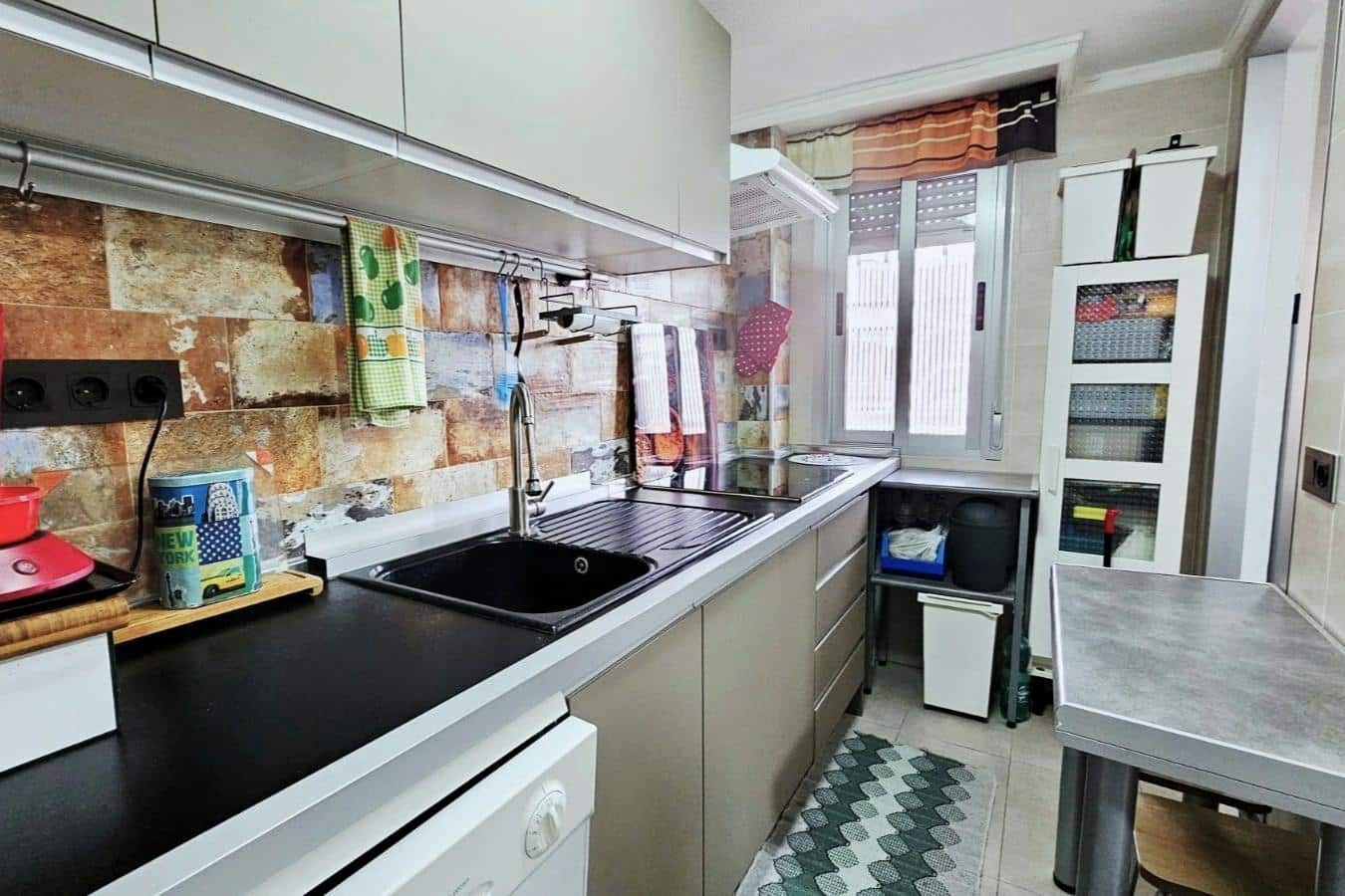2 soverom Penthouse til salgs i Torrevieja - € 169 000 (Ref: 9893837)