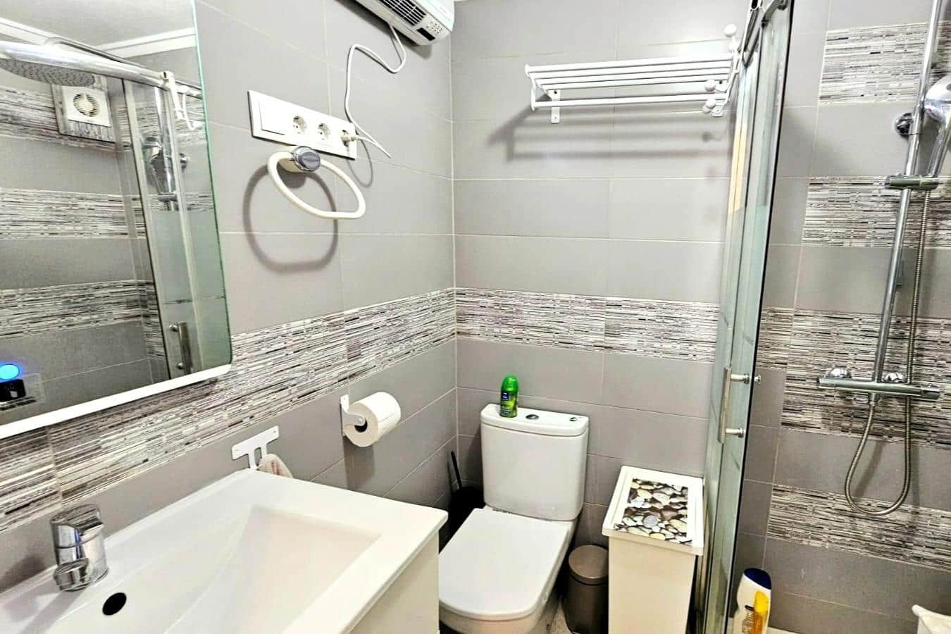 2 soverom Penthouse til salgs i Torrevieja - € 169 000 (Ref: 9893837)