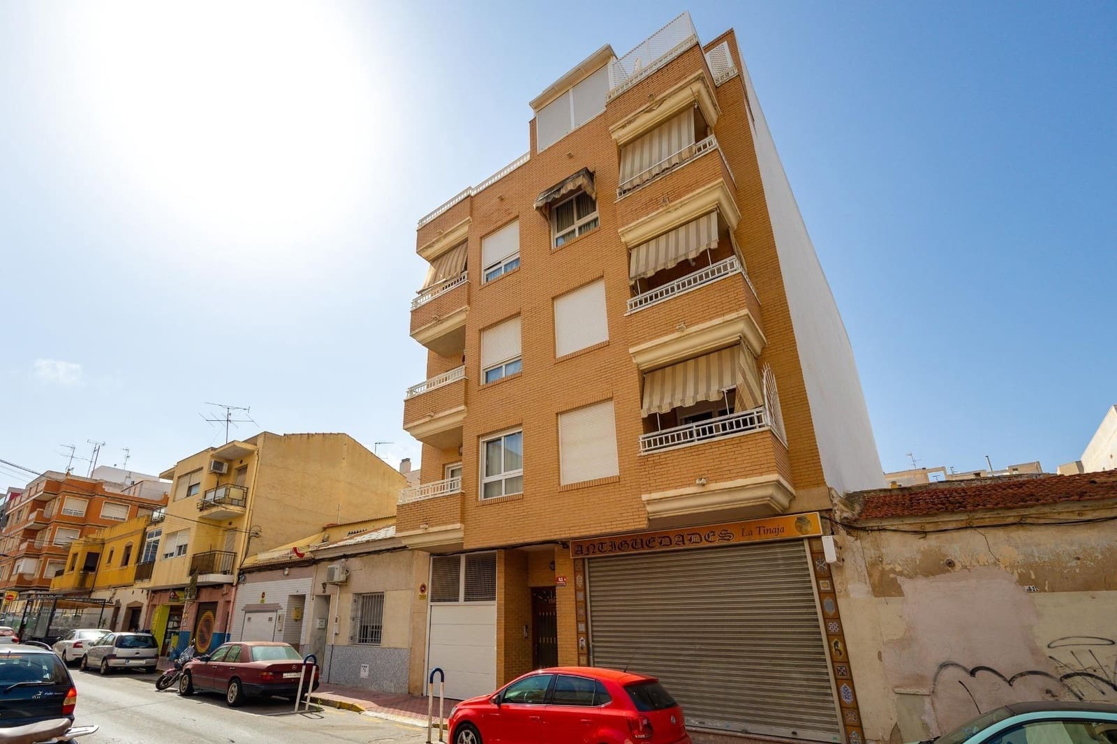 3 quarto Apartamento para venda em Torrevieja com garagem - 265 000 € (Ref: 9893839)