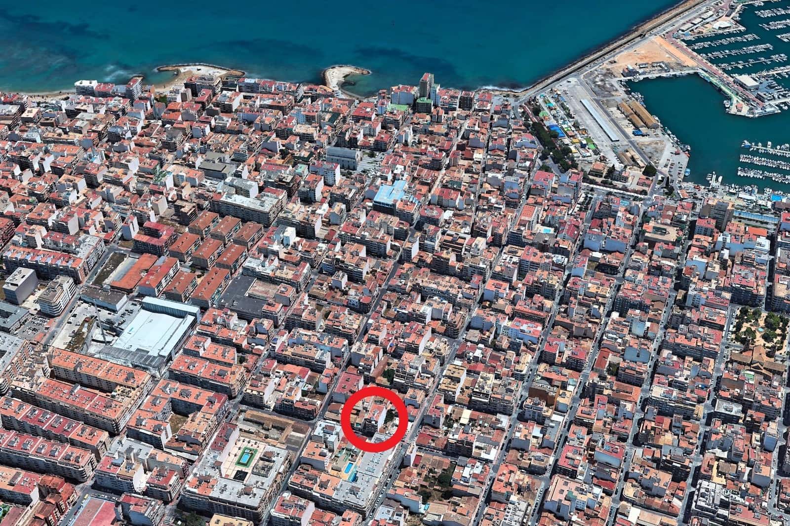 3 quarto Apartamento para venda em Torrevieja com garagem - 265 000 € (Ref: 9893839)