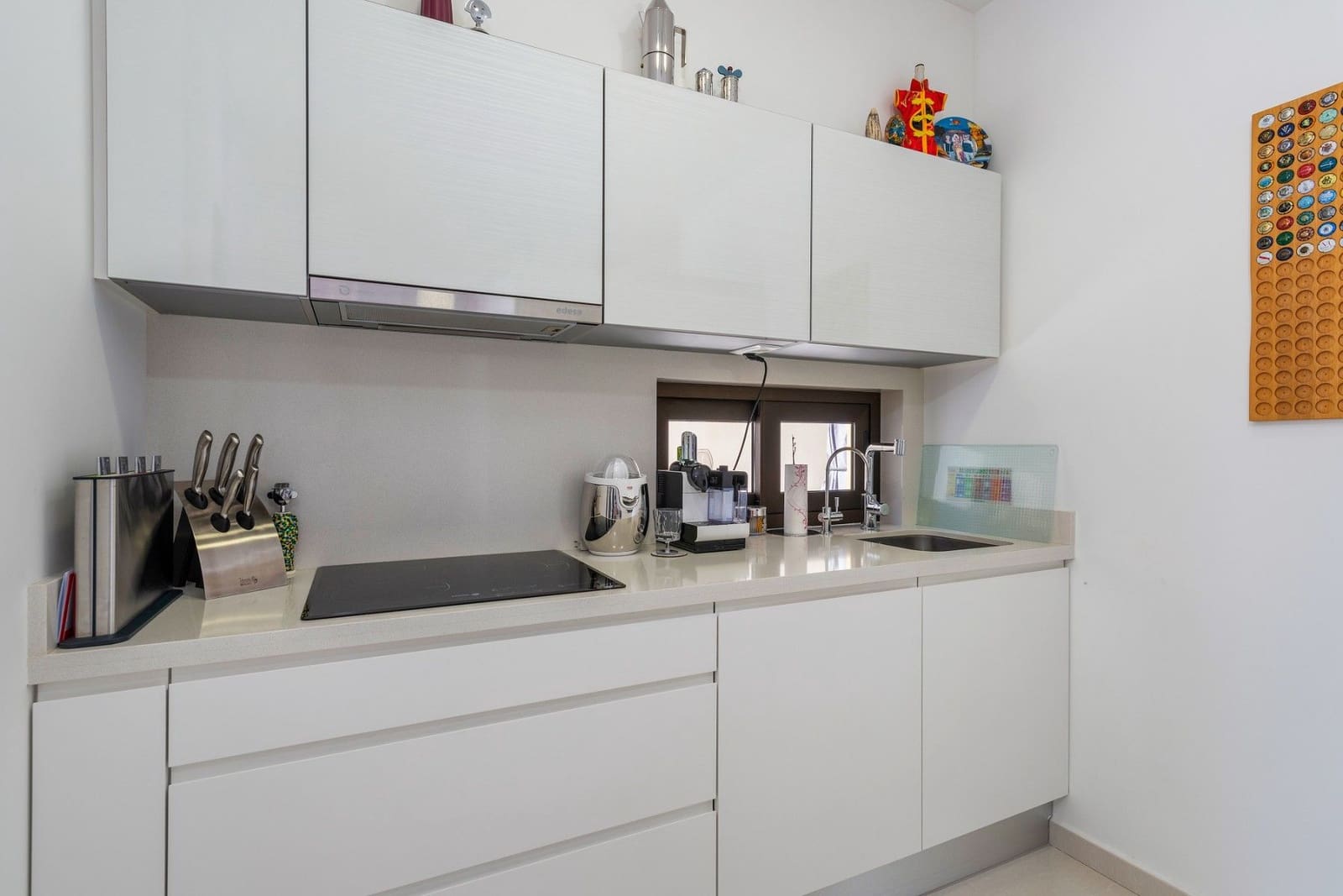 Apartamento de 2 habitaciones en Guardamar del Segura en venta con piscina garaje - 315.000 € (Ref: 9896307)