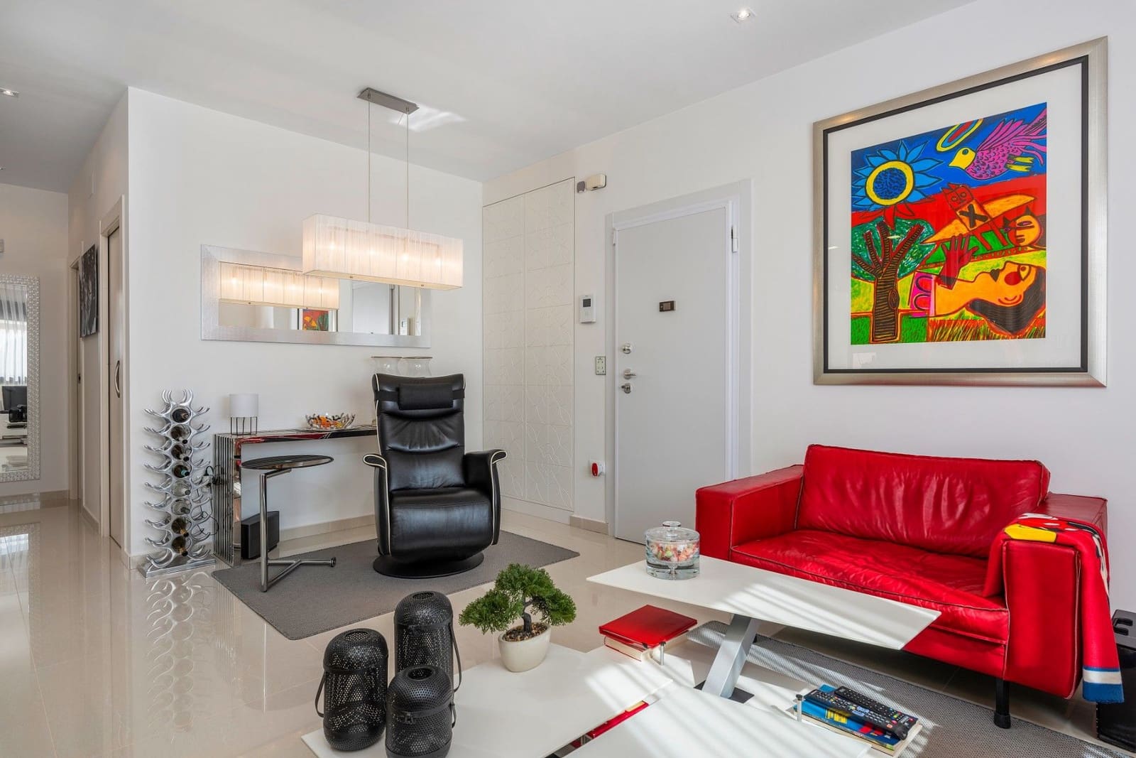 Apartamento de 2 habitaciones en Guardamar del Segura en venta con piscina garaje - 315.000 € (Ref: 9896307)