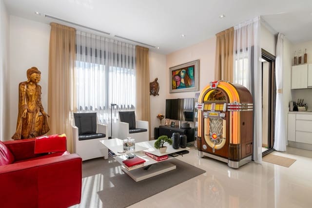 Apartamento de 2 habitaciones en Los Secanos, Guardamar del Segura en venta con piscina garaje - 315.000 € (Ref: 9896307)