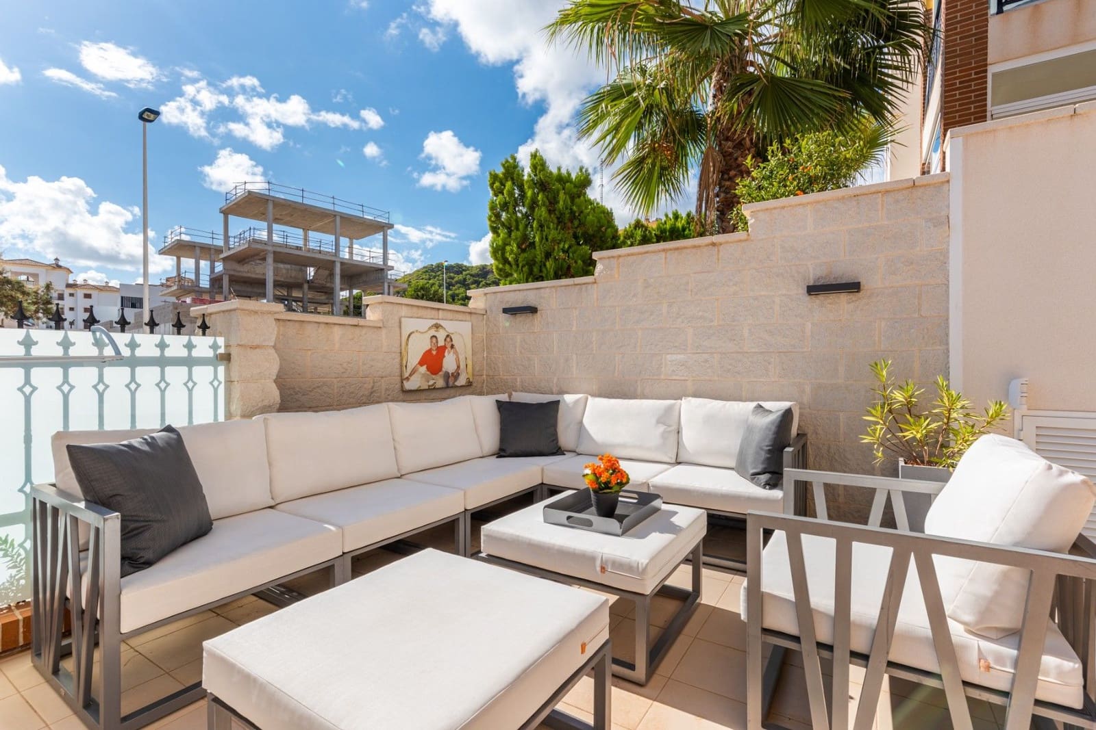 Apartamento de 2 habitaciones en Guardamar del Segura en venta con piscina garaje - 315.000 € (Ref: 9896307)