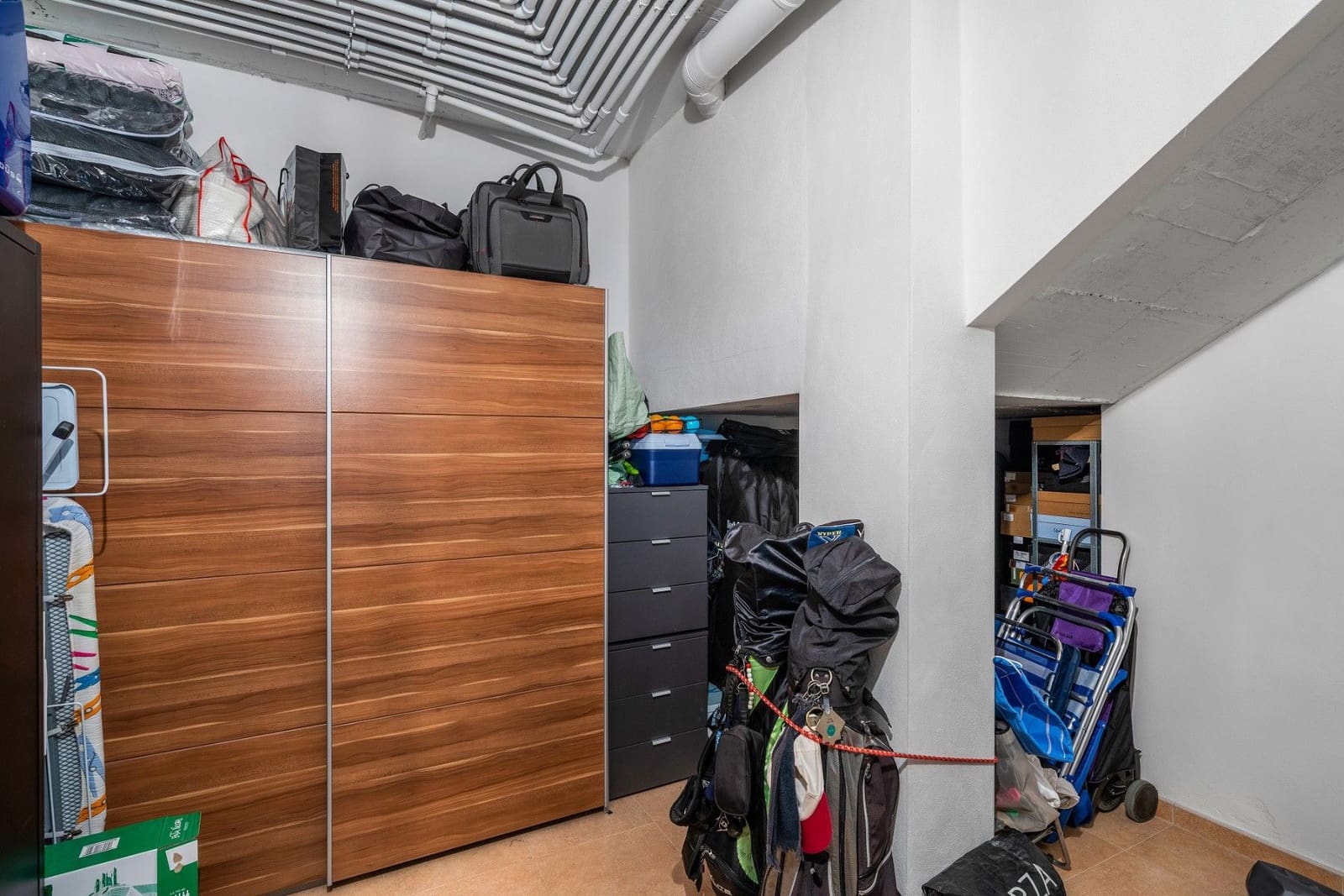 Apartamento de 2 habitaciones en Guardamar del Segura en venta con piscina garaje - 315.000 € (Ref: 9896307)