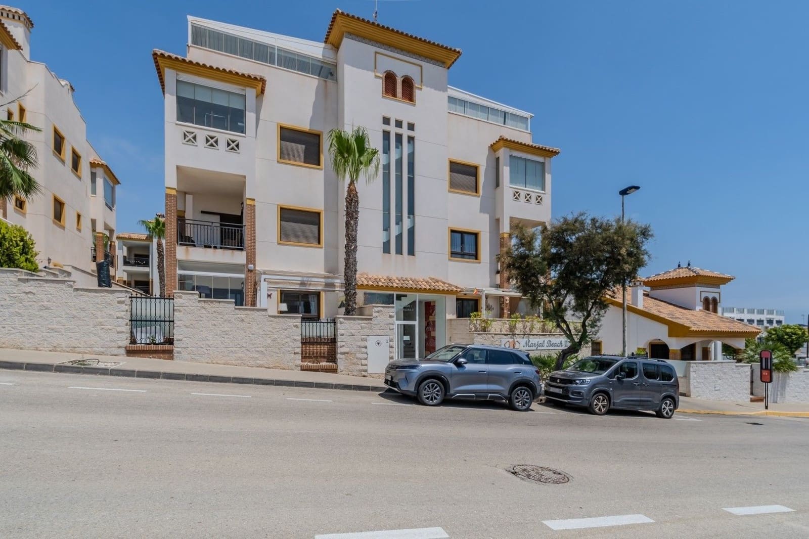 2 chambre Appartement à vendre à Guardamar del Segura avec piscine garage - 280 000 € (Ref: 9896307)