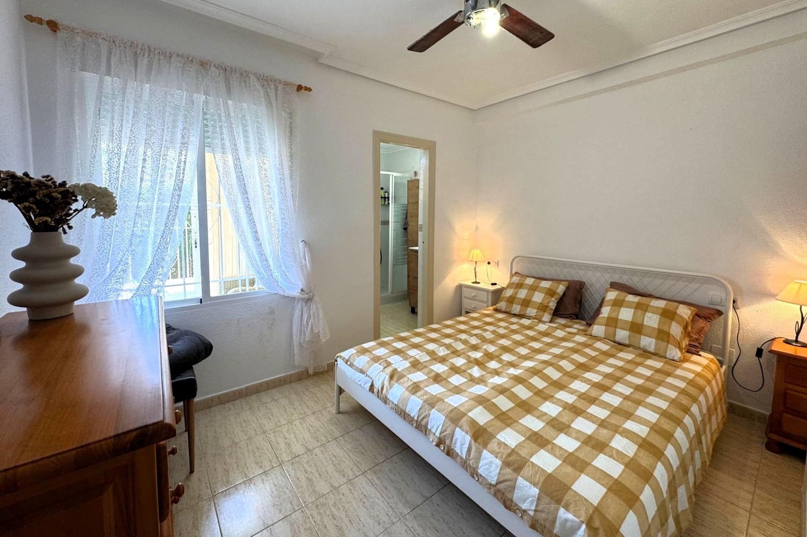 3 Zimmer Apartment zu verkaufen in El Chaparral mit Pool - 169.900 € (Ref: 9899160)