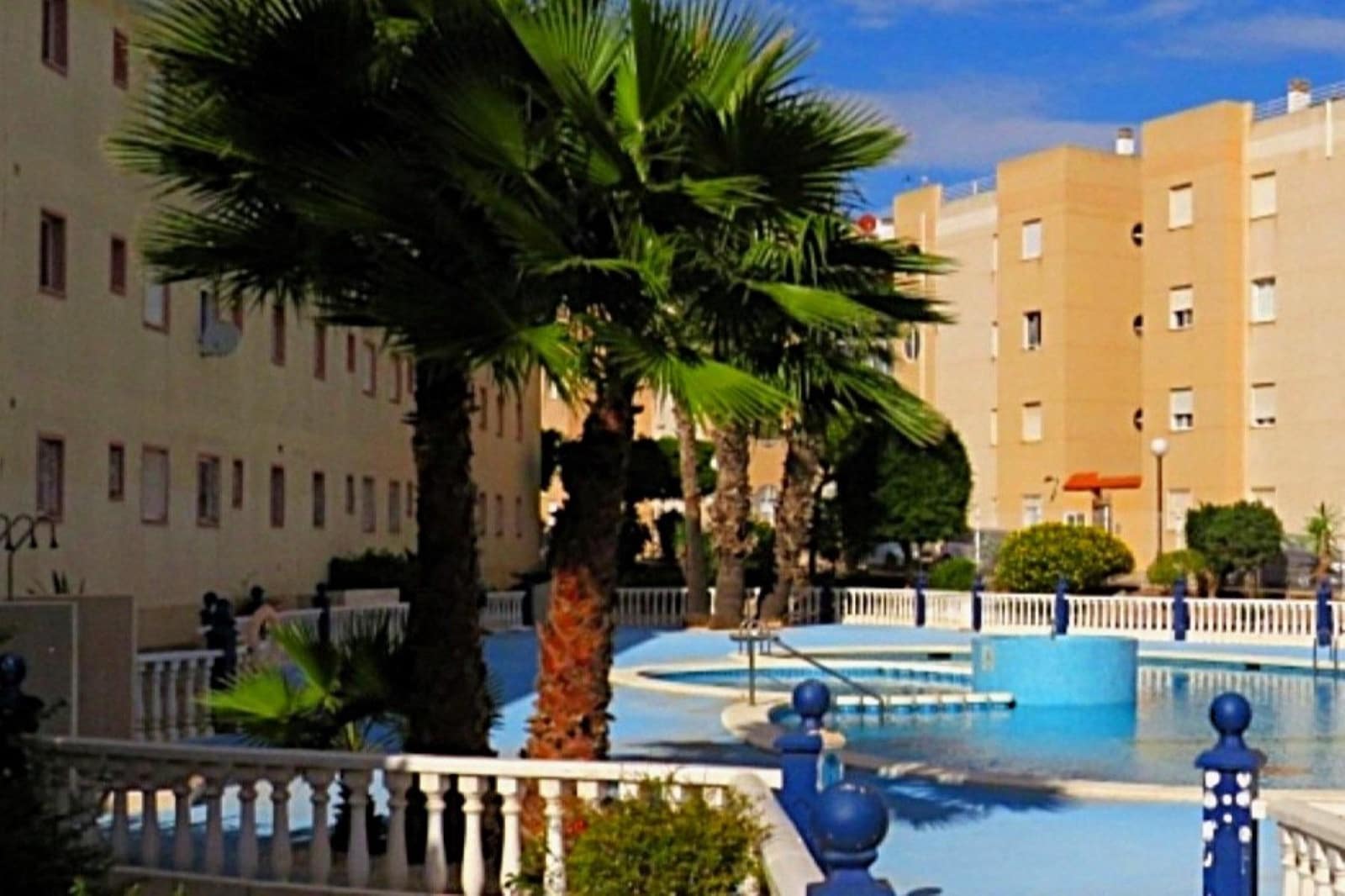 3 Zimmer Apartment zu verkaufen in El Chaparral mit Pool - 169.900 € (Ref: 9899160)