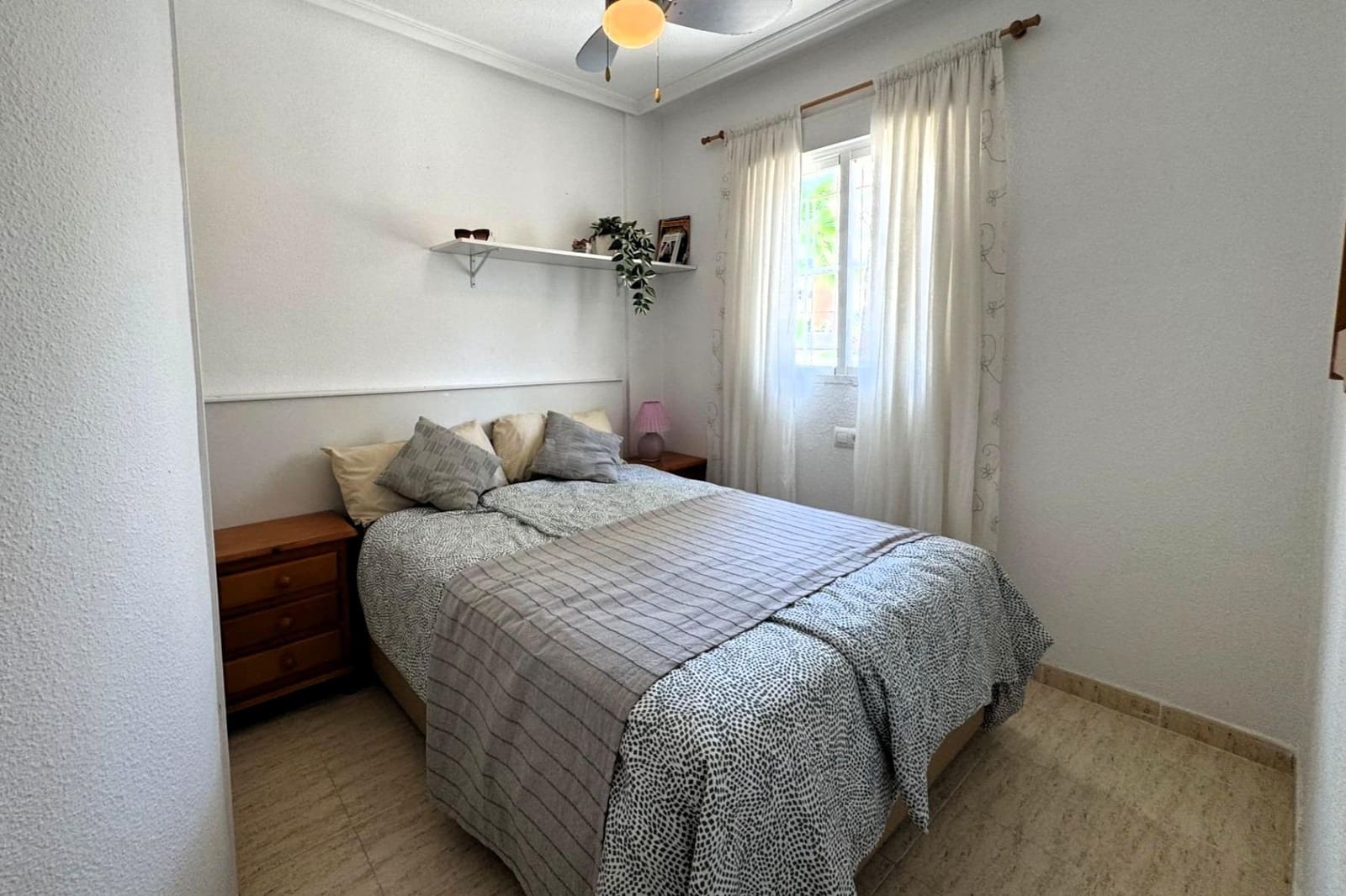 3 Zimmer Apartment zu verkaufen in El Chaparral mit Pool - 169.900 € (Ref: 9899160)