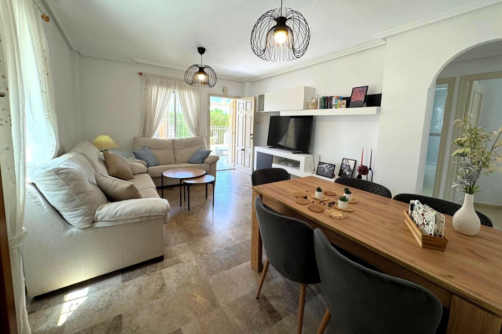 3 Zimmer Apartment zu verkaufen in El Chaparral mit Pool - 169.900 € (Ref: 9899160)