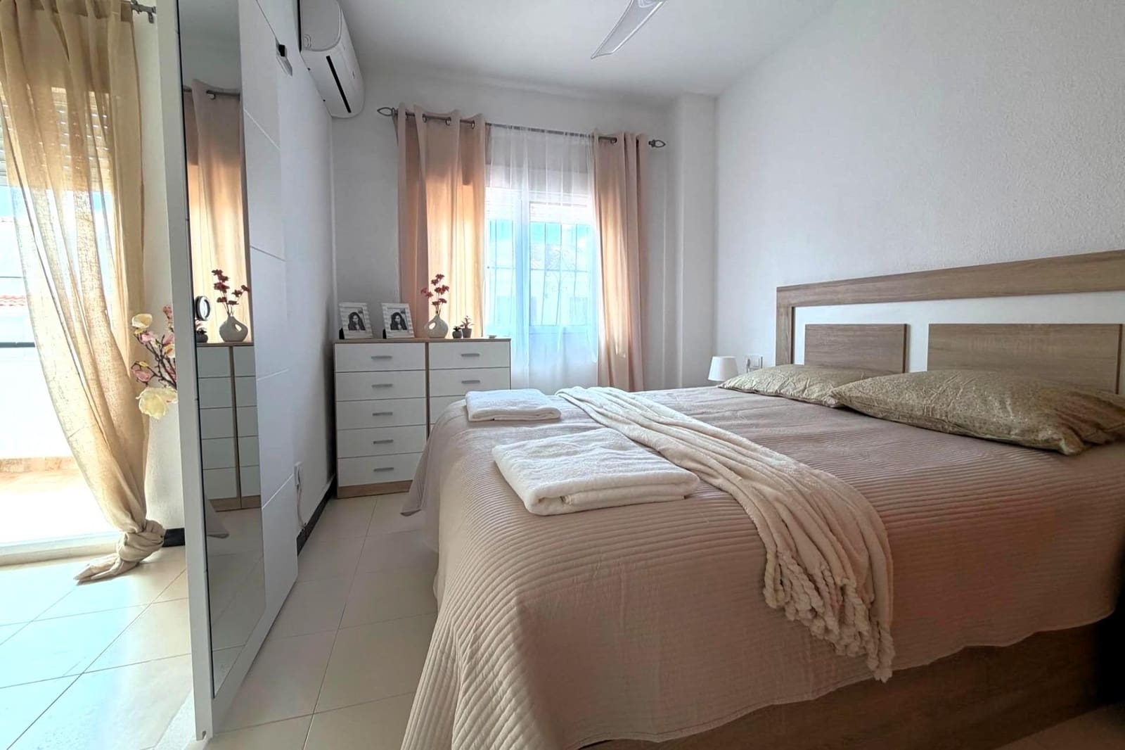 Adosado de 3 habitaciones en La Mata en venta con piscina - 269.000 € (Ref: 9901006)