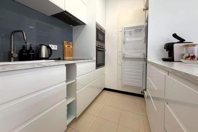 Adosado de 3 habitaciones en La Mata, Torrevieja en venta con piscina - 269.000 € (Ref: 9901006)