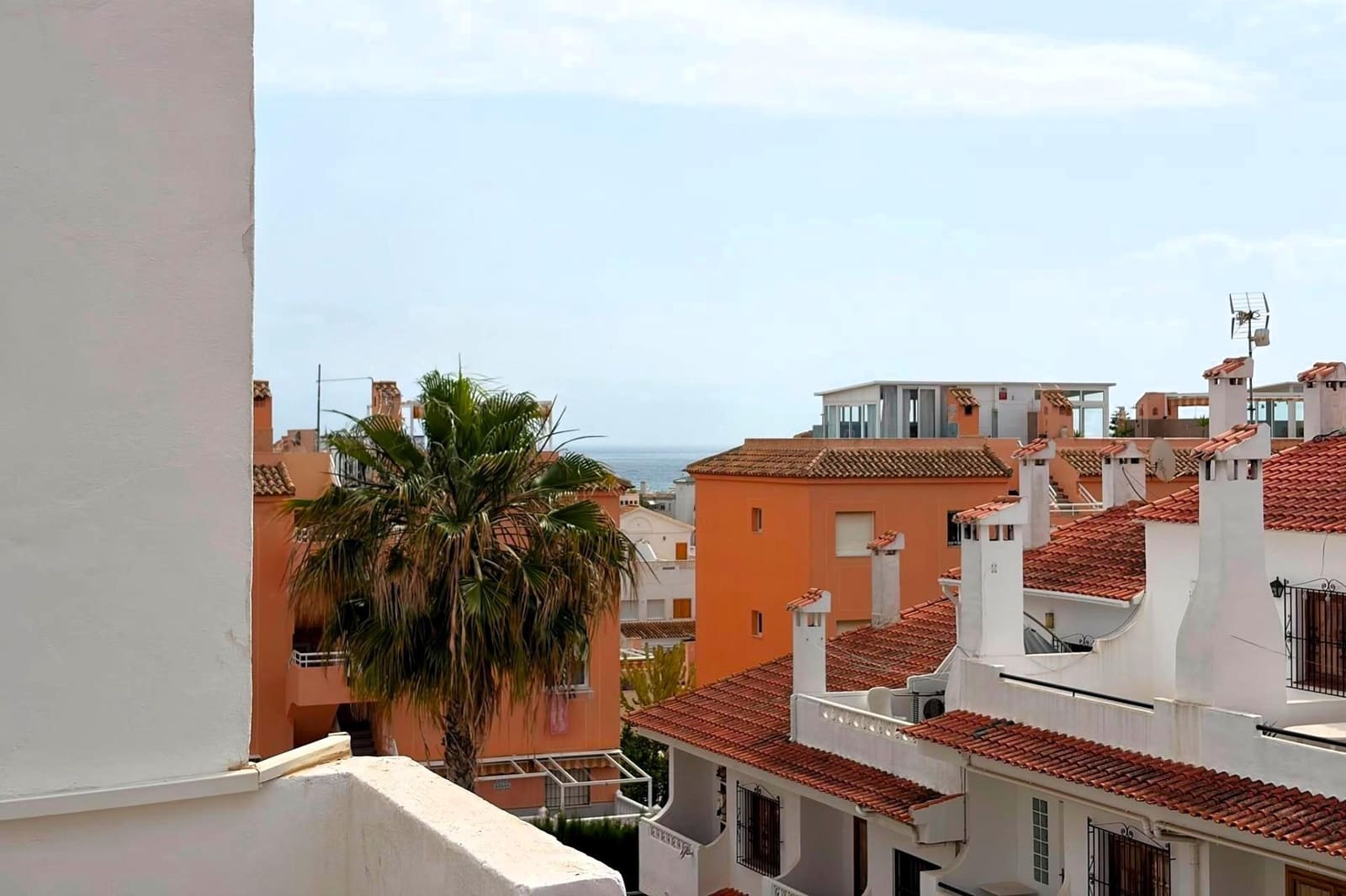 Adosado de 3 habitaciones en La Mata en venta con piscina - 269.000 € (Ref: 9901006)