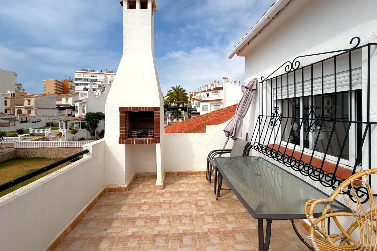 Adosado de 3 habitaciones en La Mata en venta con piscina - 269.000 € (Ref: 9901006)