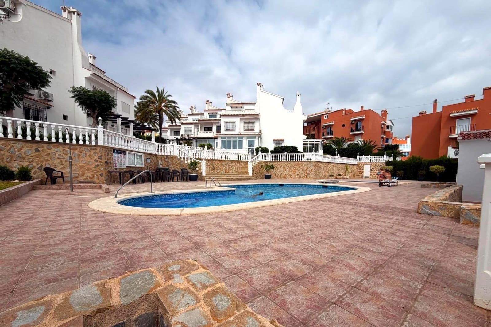 Adosado de 3 habitaciones en La Mata en venta con piscina - 269.000 € (Ref: 9901006)