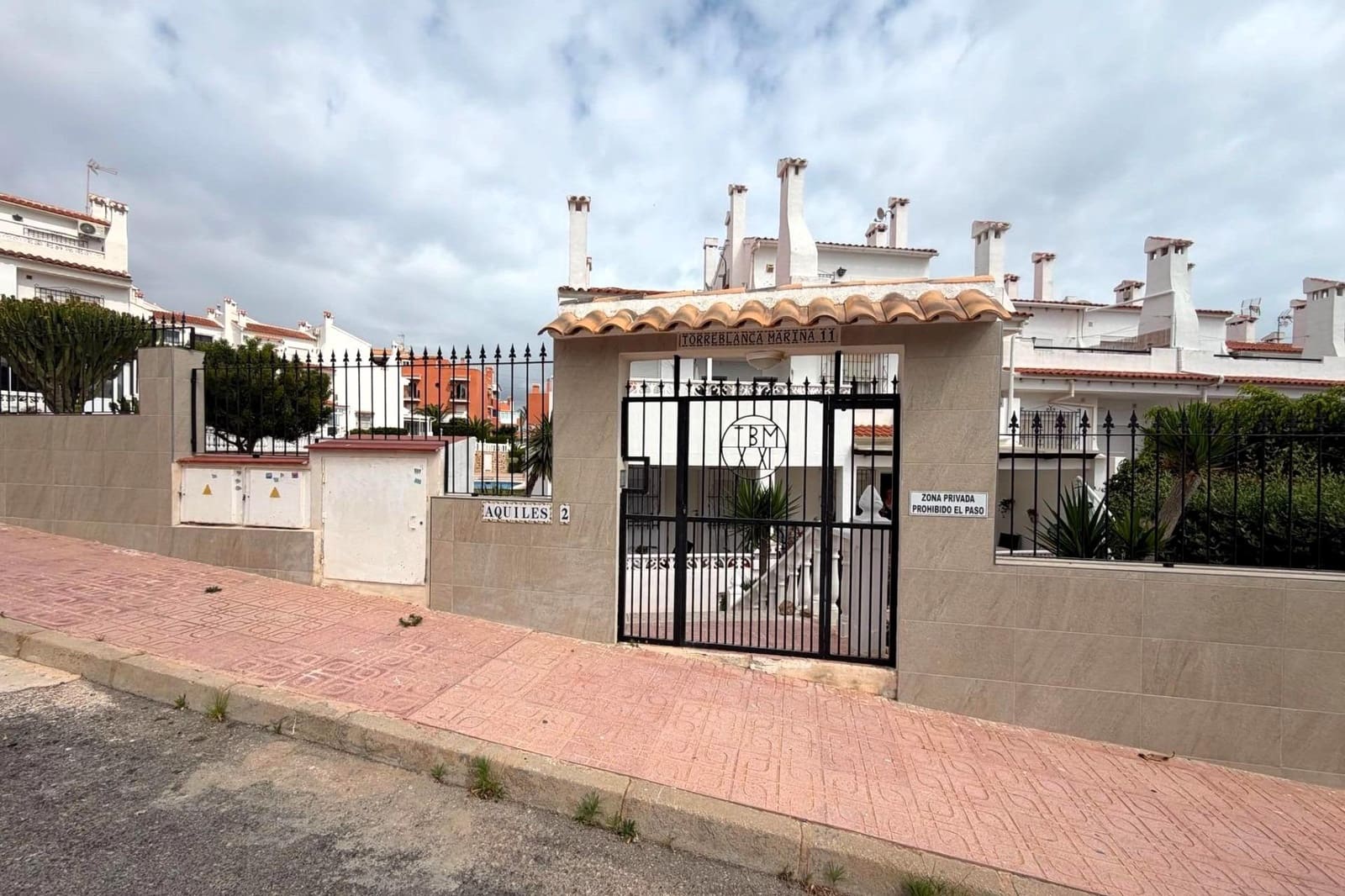 Adosado de 3 habitaciones en La Mata en venta con piscina - 269.000 € (Ref: 9901006)