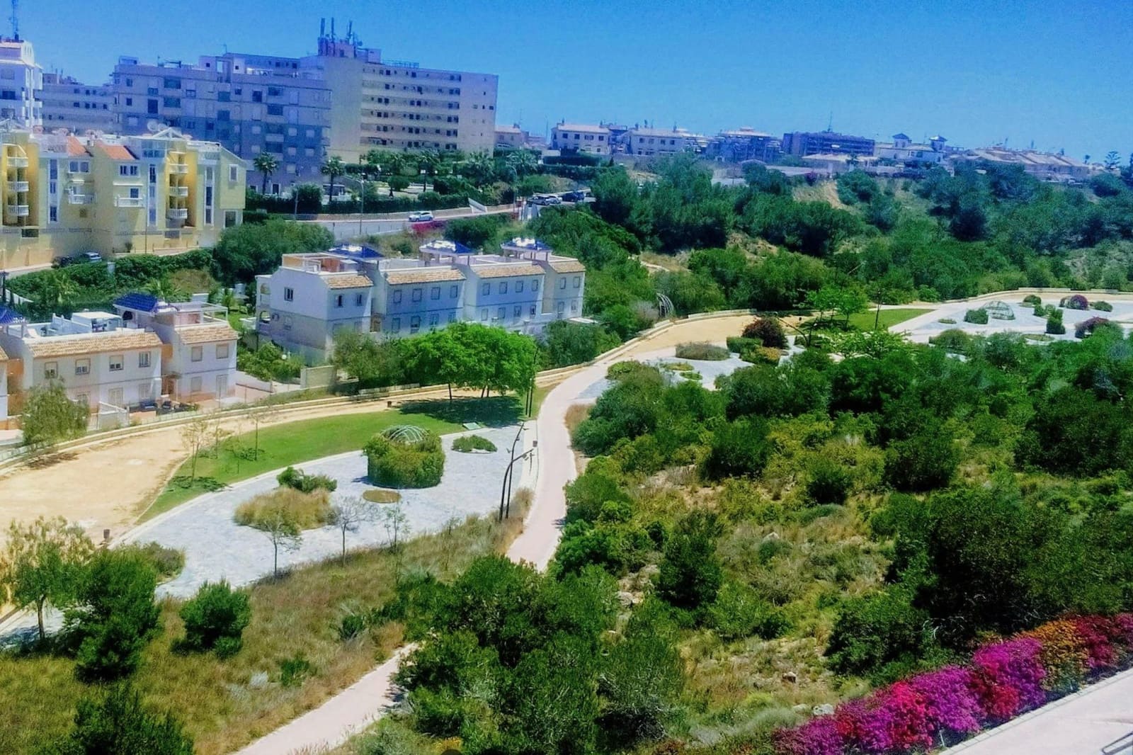 Adosado de 3 habitaciones en La Mata en venta con piscina - 269.000 € (Ref: 9901006)