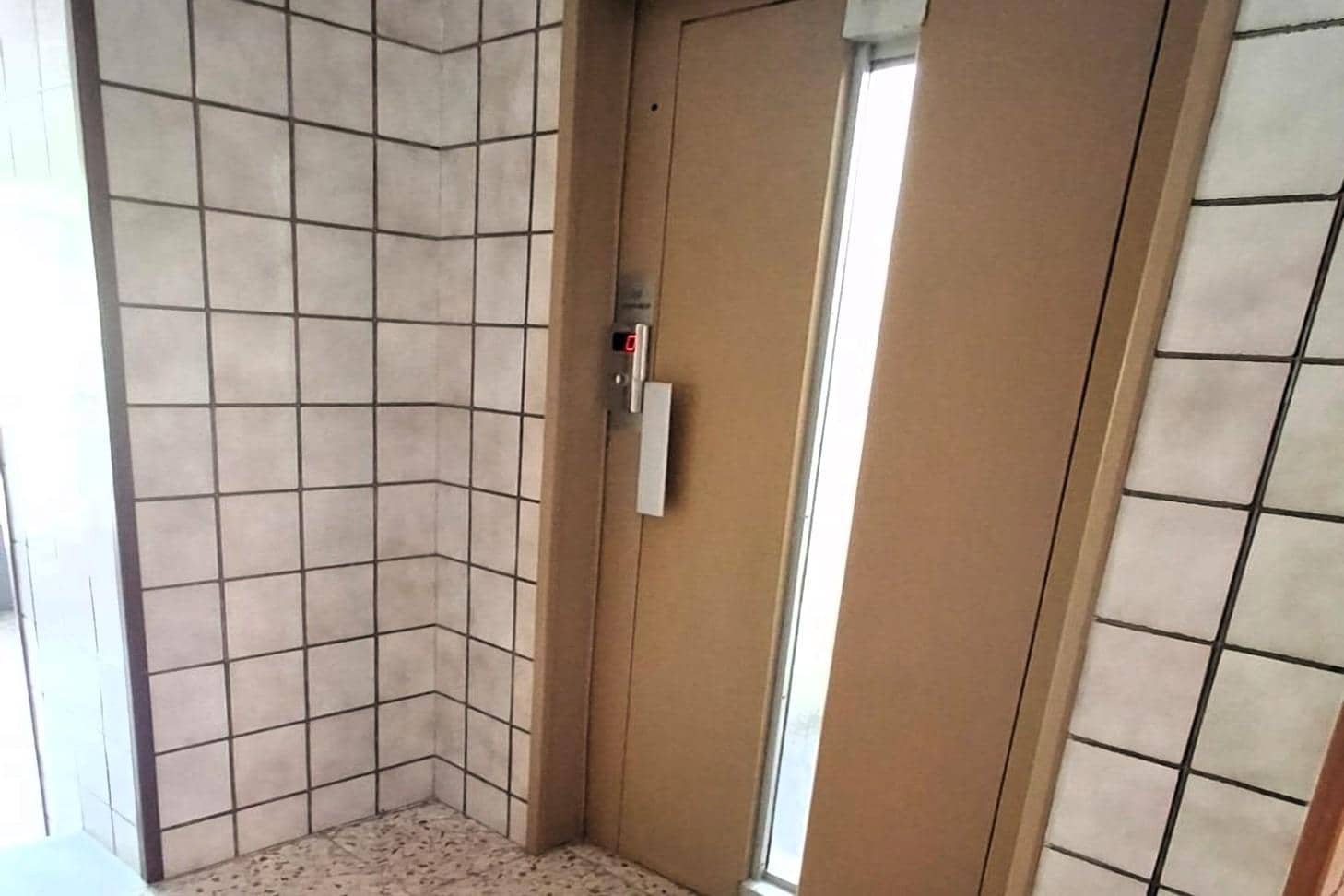 2 Zimmer Apartment zu verkaufen in Torrevieja - 165.000 € (Ref: 9903907)