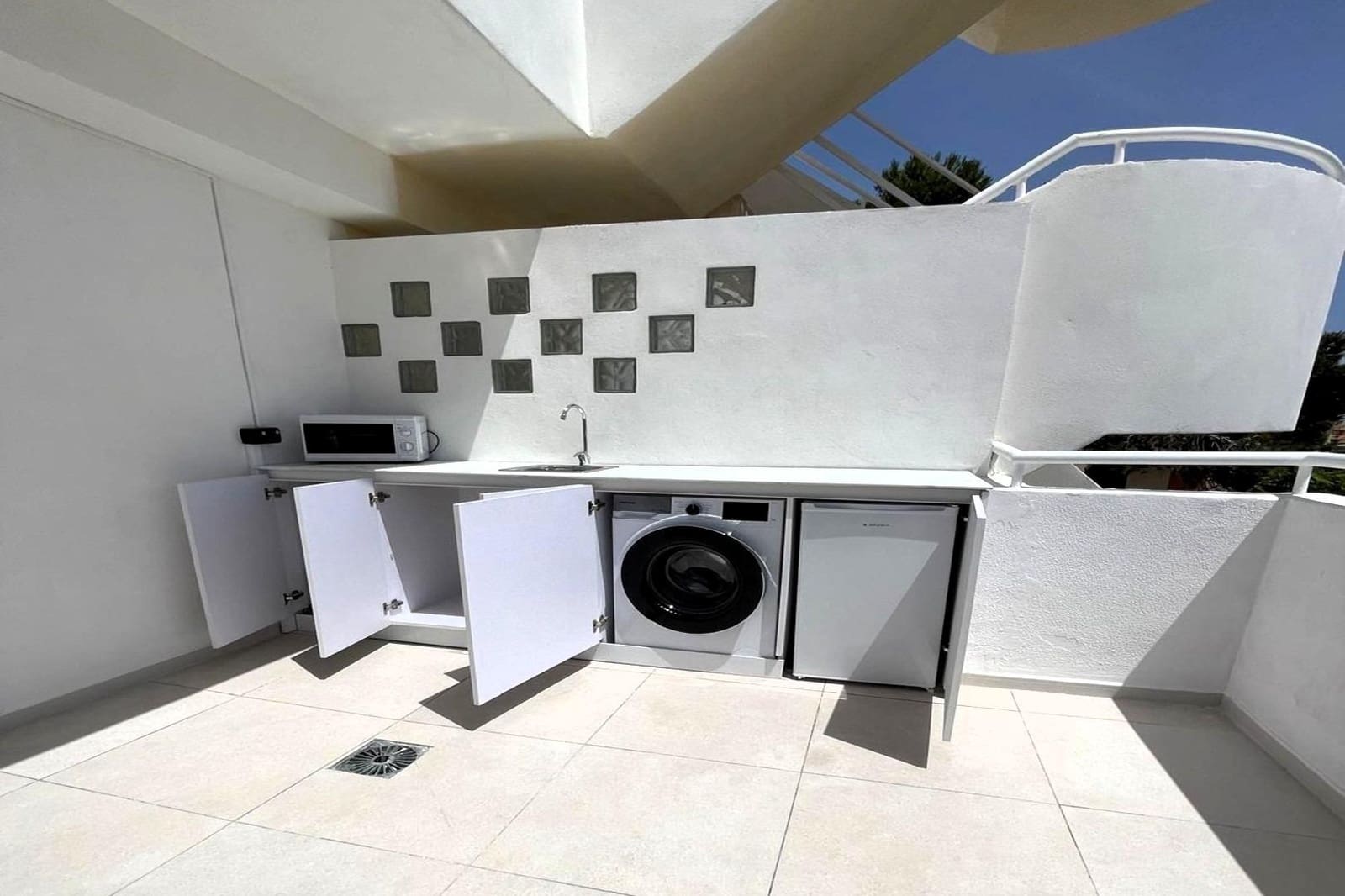 2 slaapkamer Appartement te koop in Torrevieja met zwembad - € 219.000 (Ref: 9922278)