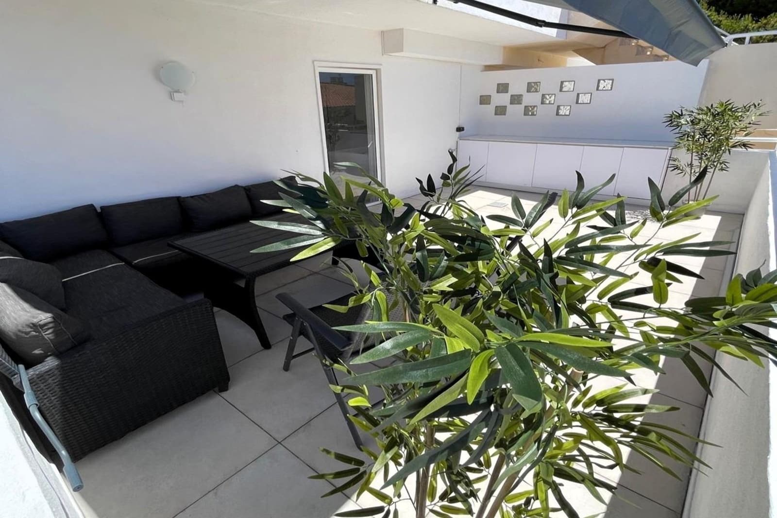2 slaapkamer Appartement te koop in Torrevieja met zwembad - € 219.000 (Ref: 9922278)