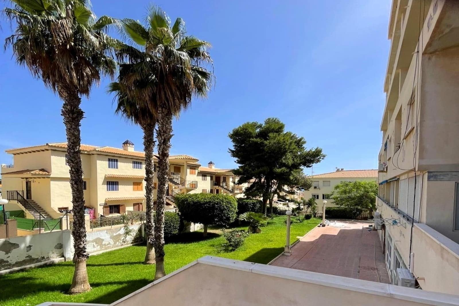 2 slaapkamer Appartement te koop in Torrevieja met zwembad - € 219.000 (Ref: 9922278)