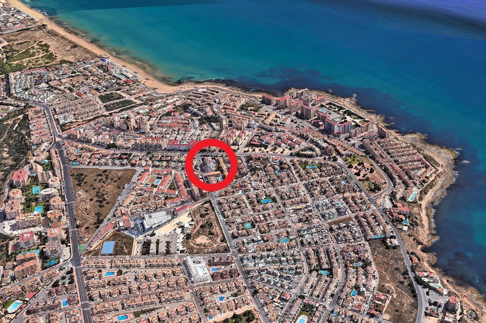 2 slaapkamer Appartement te koop in Torrevieja met zwembad - € 219.000 (Ref: 9922278)