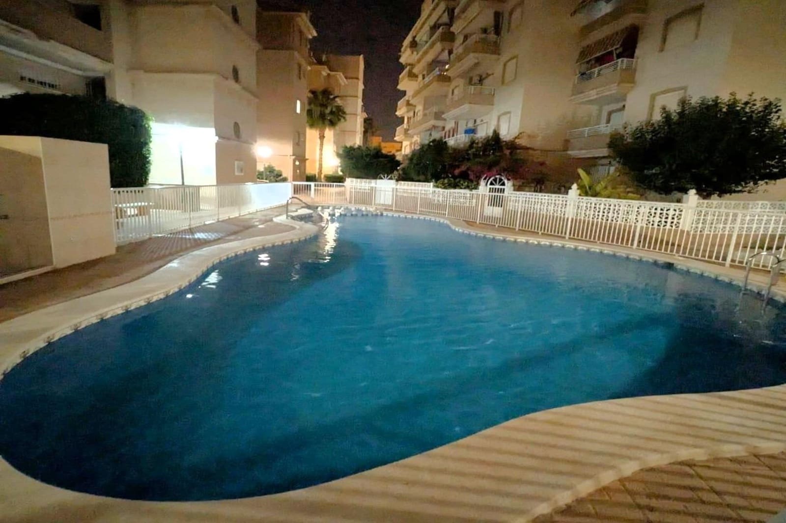 2 slaapkamer Appartement te koop in Torrevieja met zwembad - € 139.900 (Ref: 9924599)