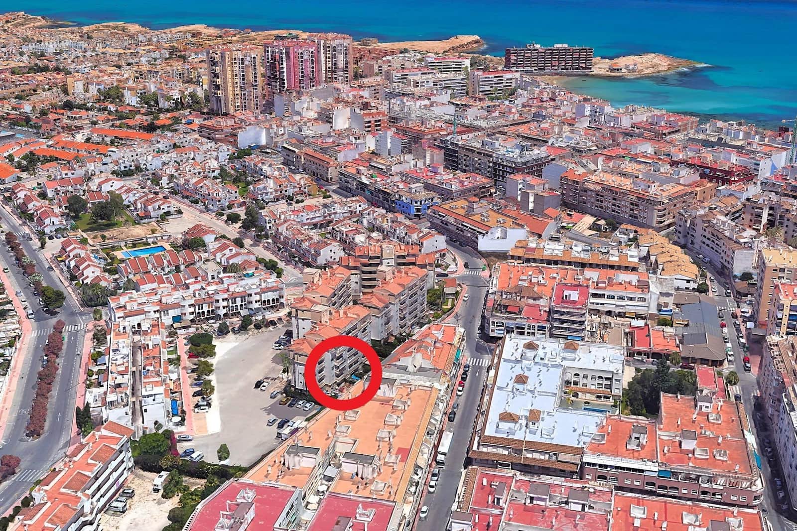 2 slaapkamer Appartement te koop in Torrevieja met zwembad - € 139.900 (Ref: 9924599)
