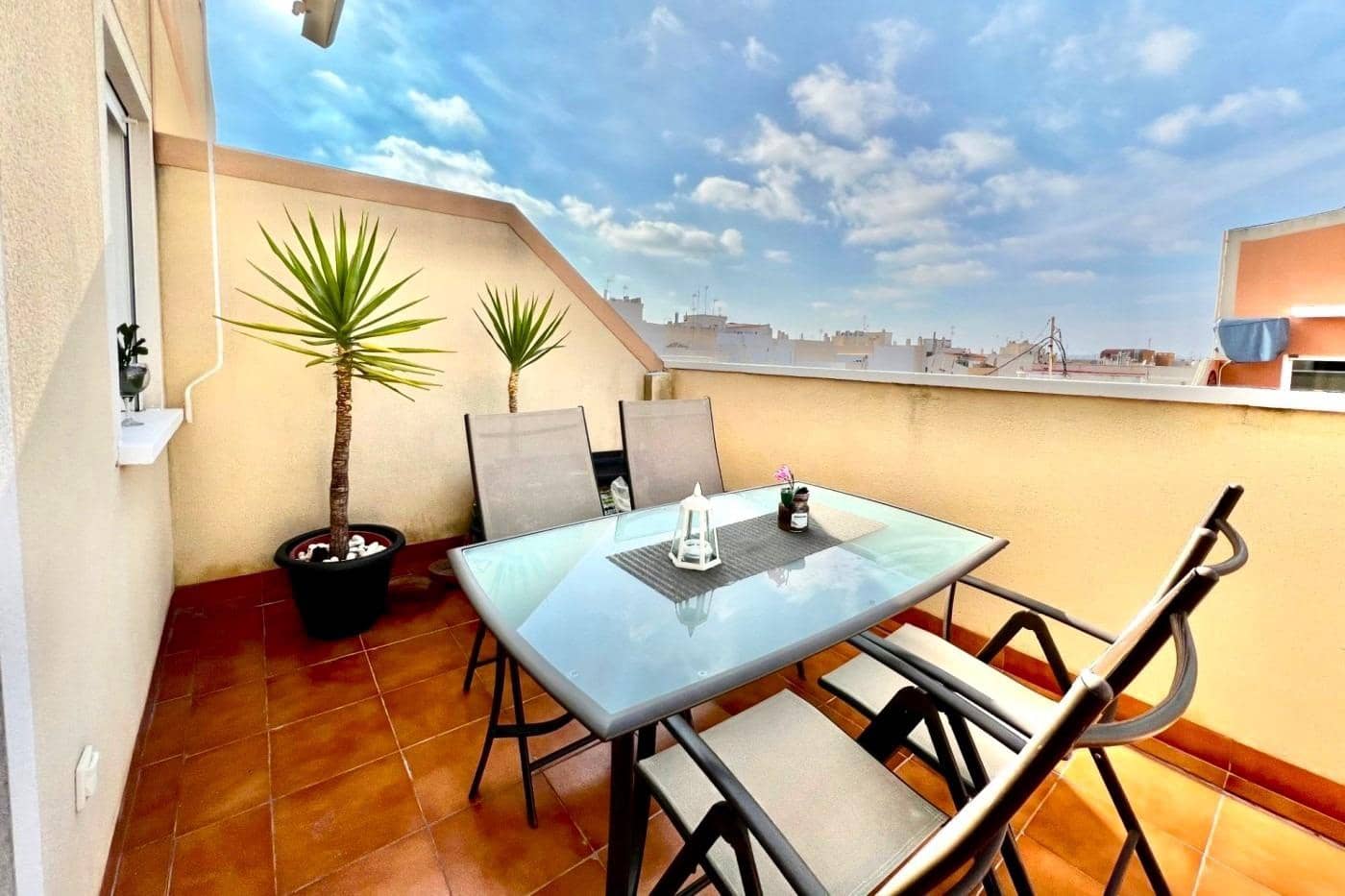 2 soverom Penthouse til salgs i Torrevieja - € 159 600 (Ref: 9927380)