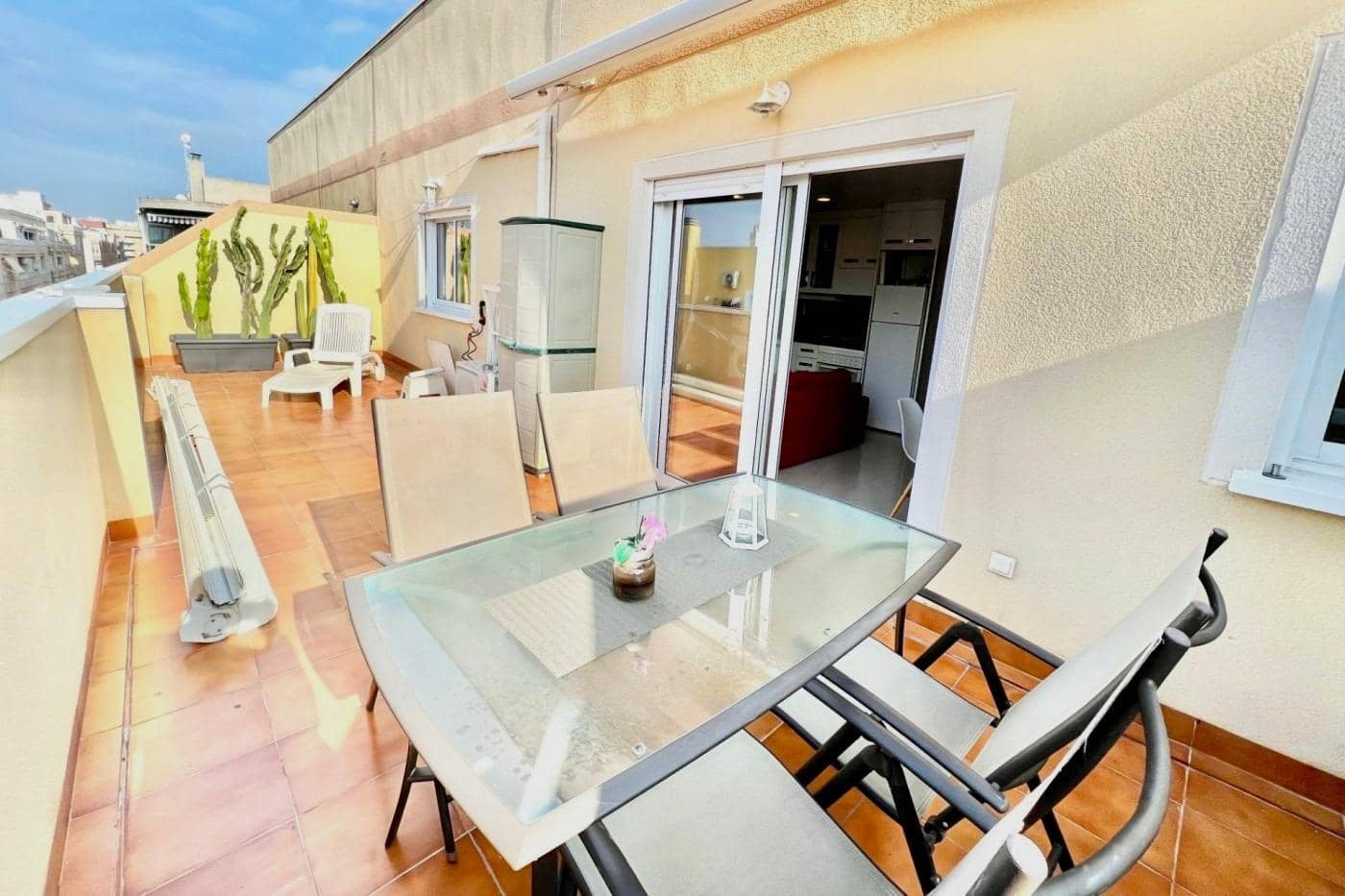 2 soverom Penthouse til salgs i Torrevieja - € 159 600 (Ref: 9927380)