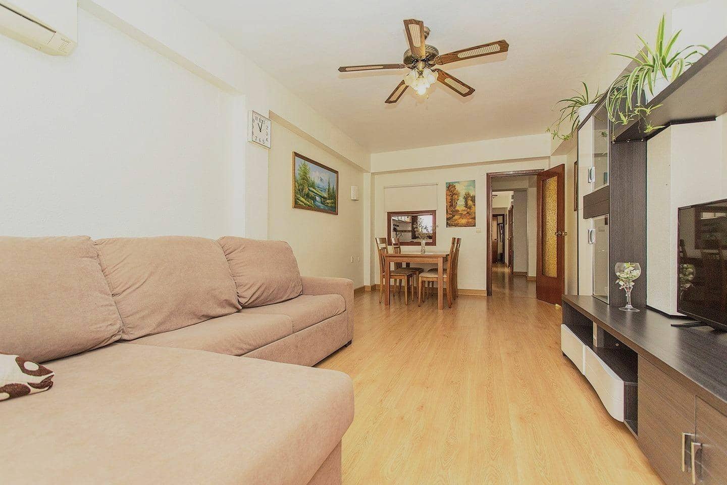3 chambre Appartement à vendre à Torrevieja - 200 000 € (Ref: 9930786)