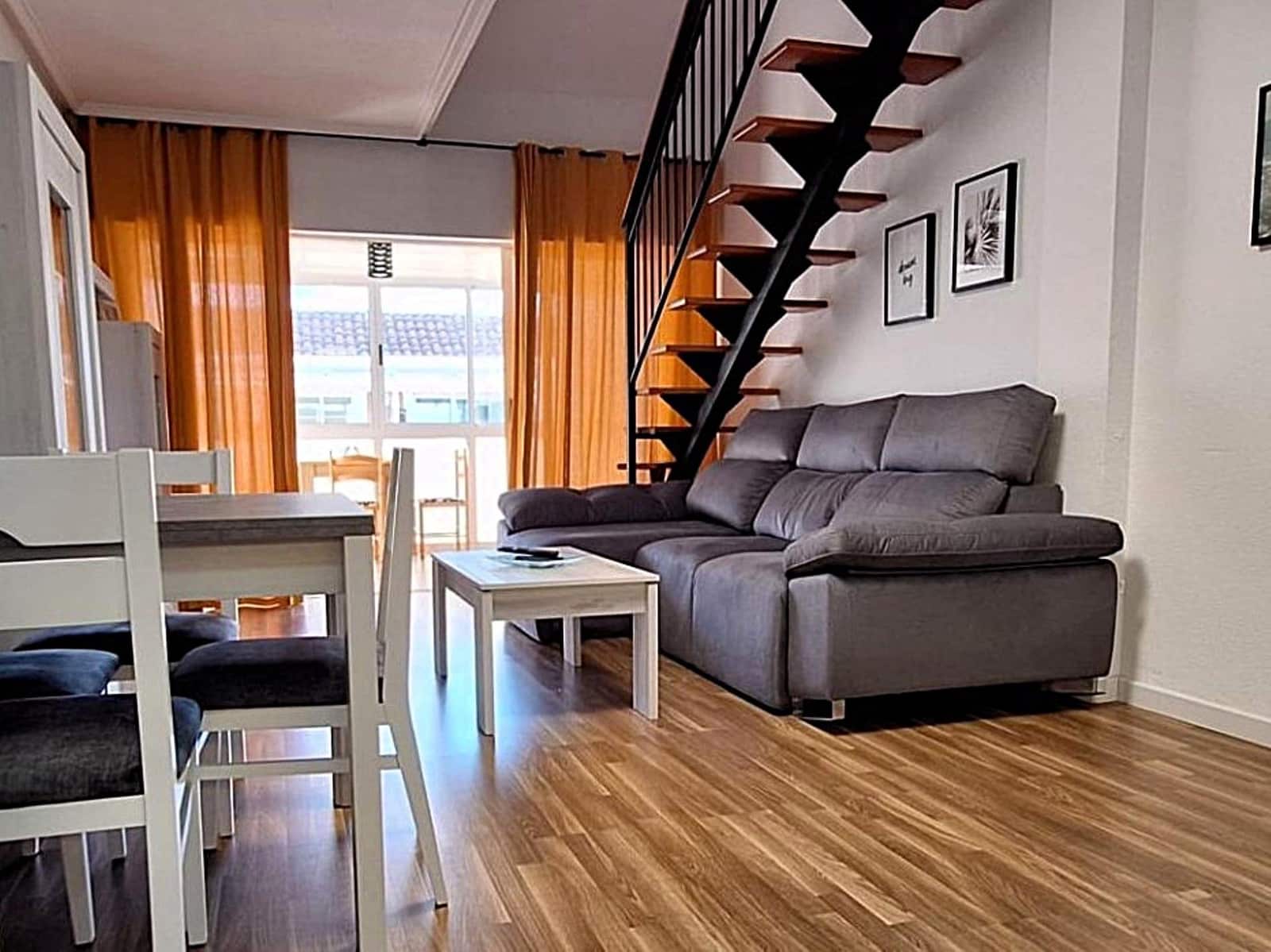 Ático de 3 habitaciones en Torrevieja en venta con garaje - 254.900 € (Ref: 9934185)