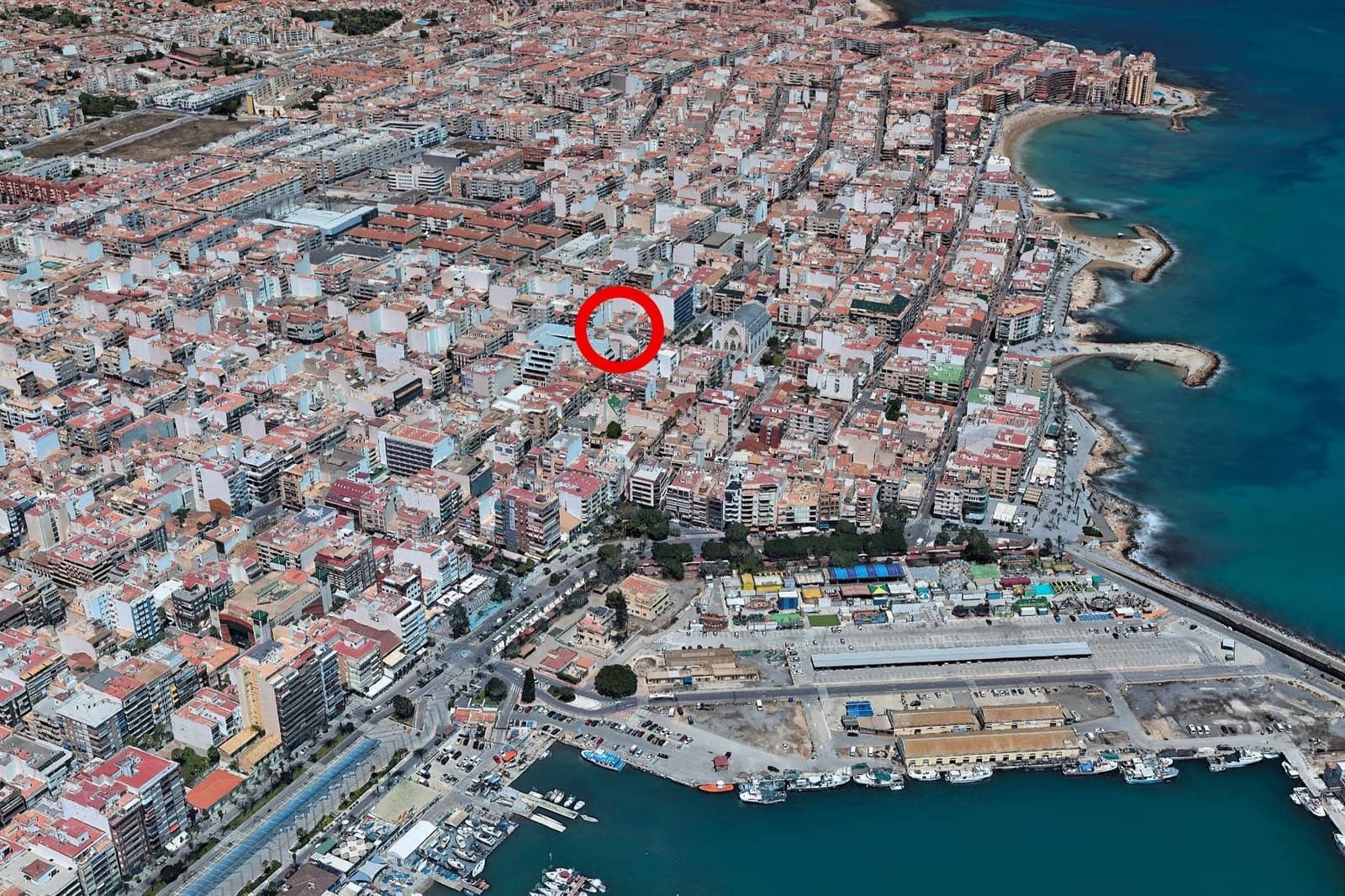 2 sovrum Takvåning till salu i Torrevieja - 199 900 € (Ref: 9939945)